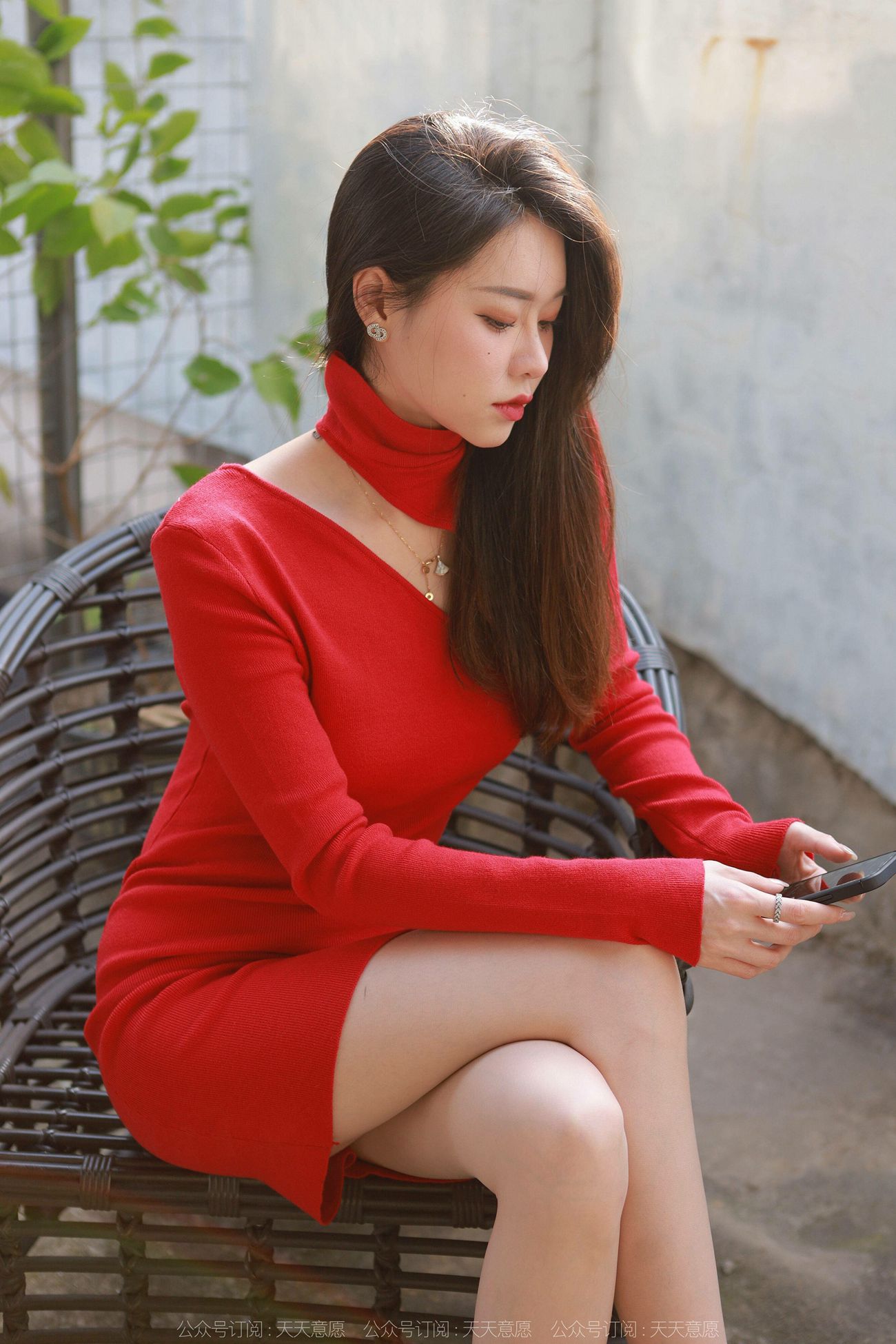 图片[23]-[IESS异思趣向] 2022.01.20 丝享家991：佳爷特辑《圣诞红裙女神》[91P] – 速更版-美库