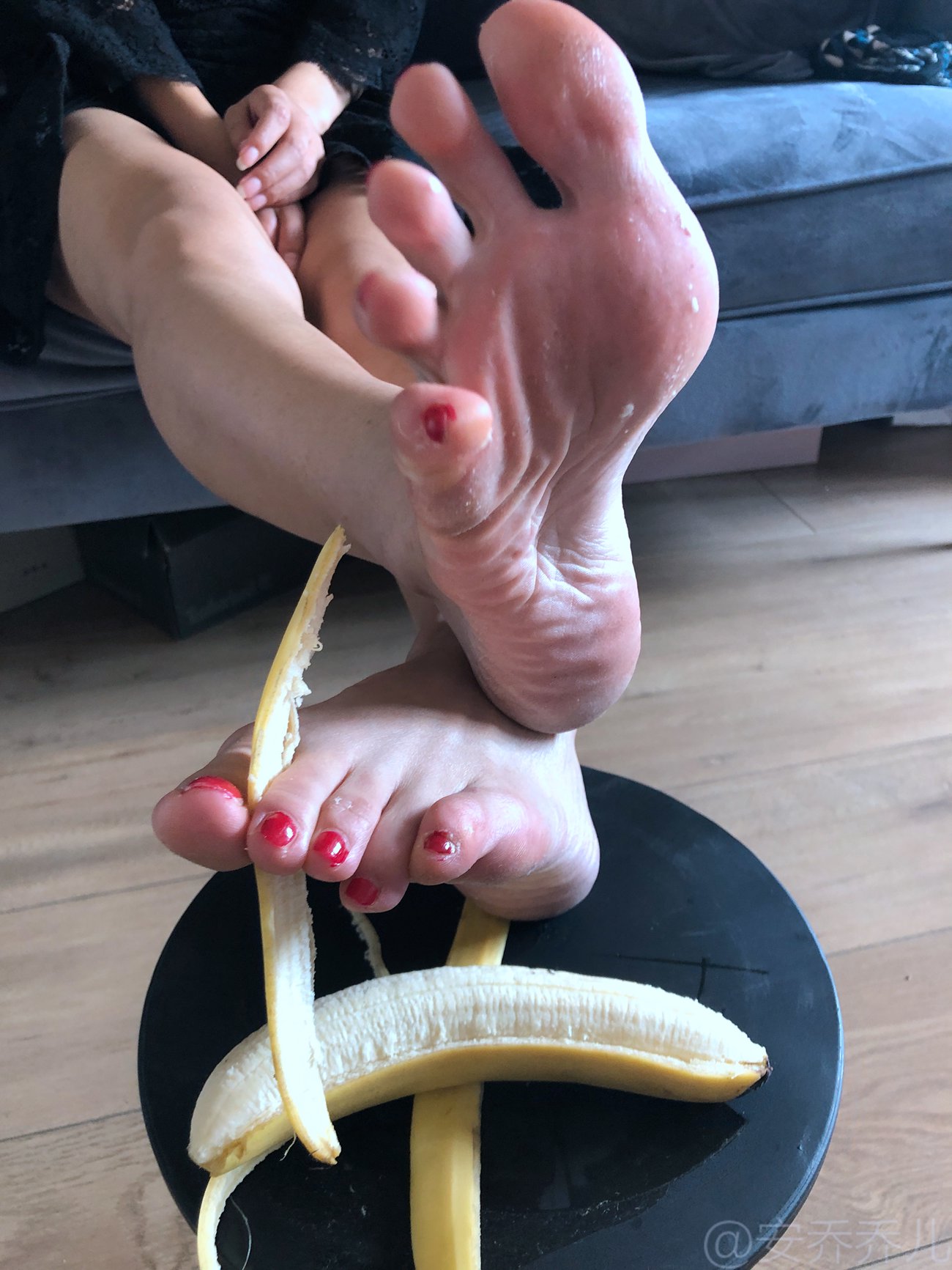 图片[48]-安乔乔儿(Nia乔乔) 踩香蕉[134P] – 速更版-美库