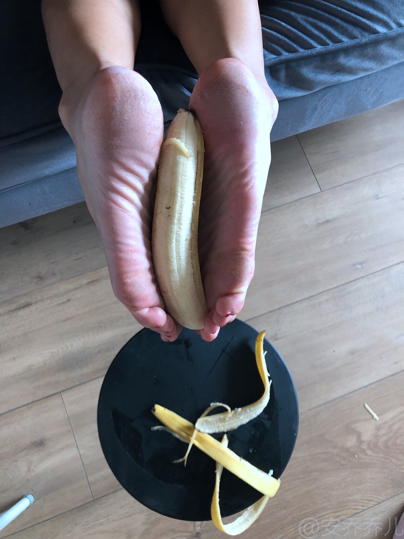 图片[71]-安乔乔儿(Nia乔乔) 踩香蕉[134P] – 速更版-美库