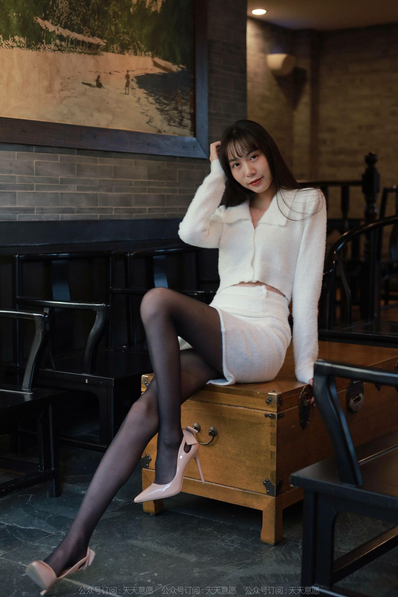 图片[40]-[IESS异思趣向] 2022.01.27 丝享家993：团团《阳光下的白裙长腿》[93P] – 速更版-美库