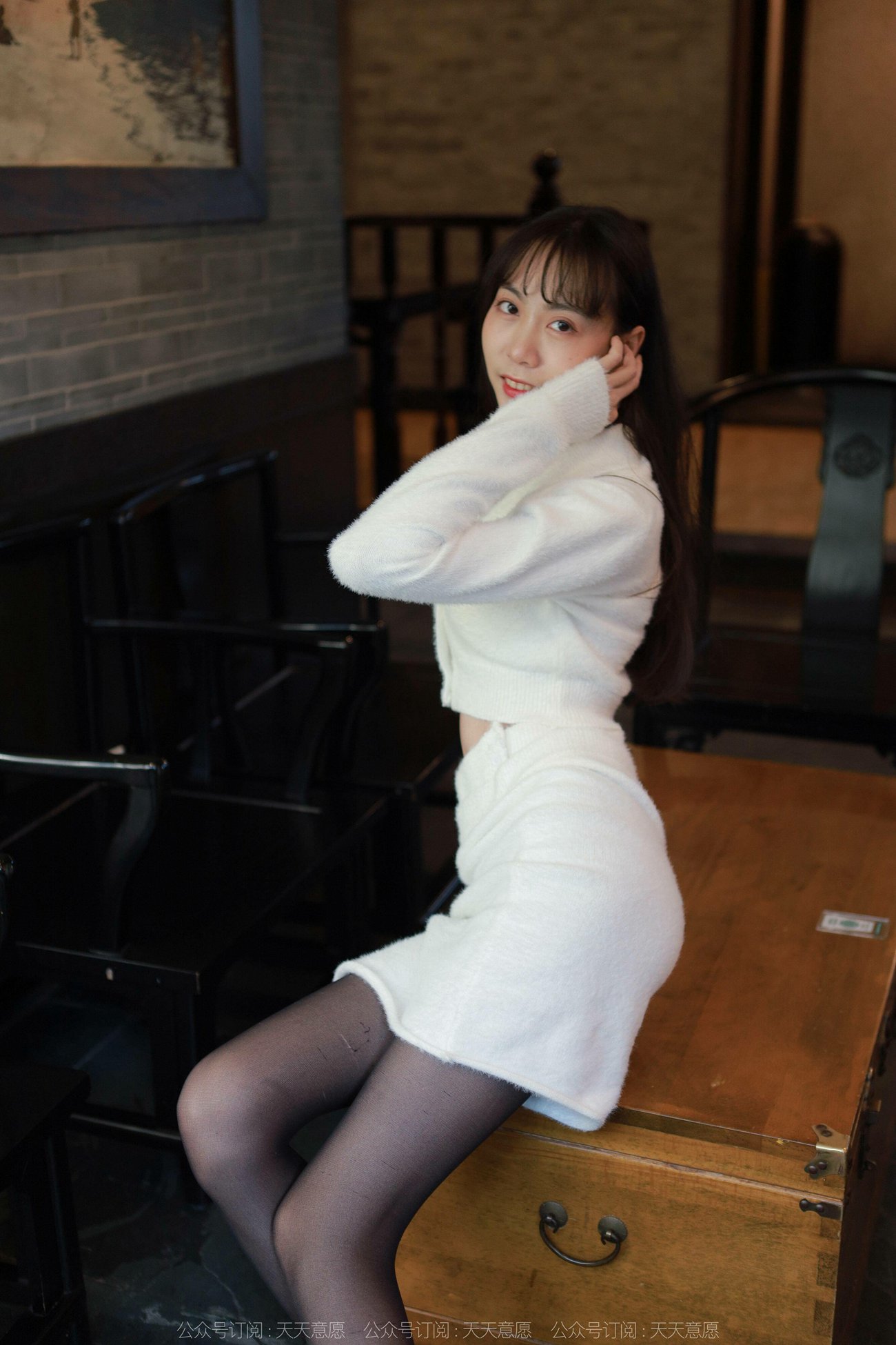 图片[46]-[IESS异思趣向] 2022.01.27 丝享家993：团团《阳光下的白裙长腿》[93P] – 速更版-美库