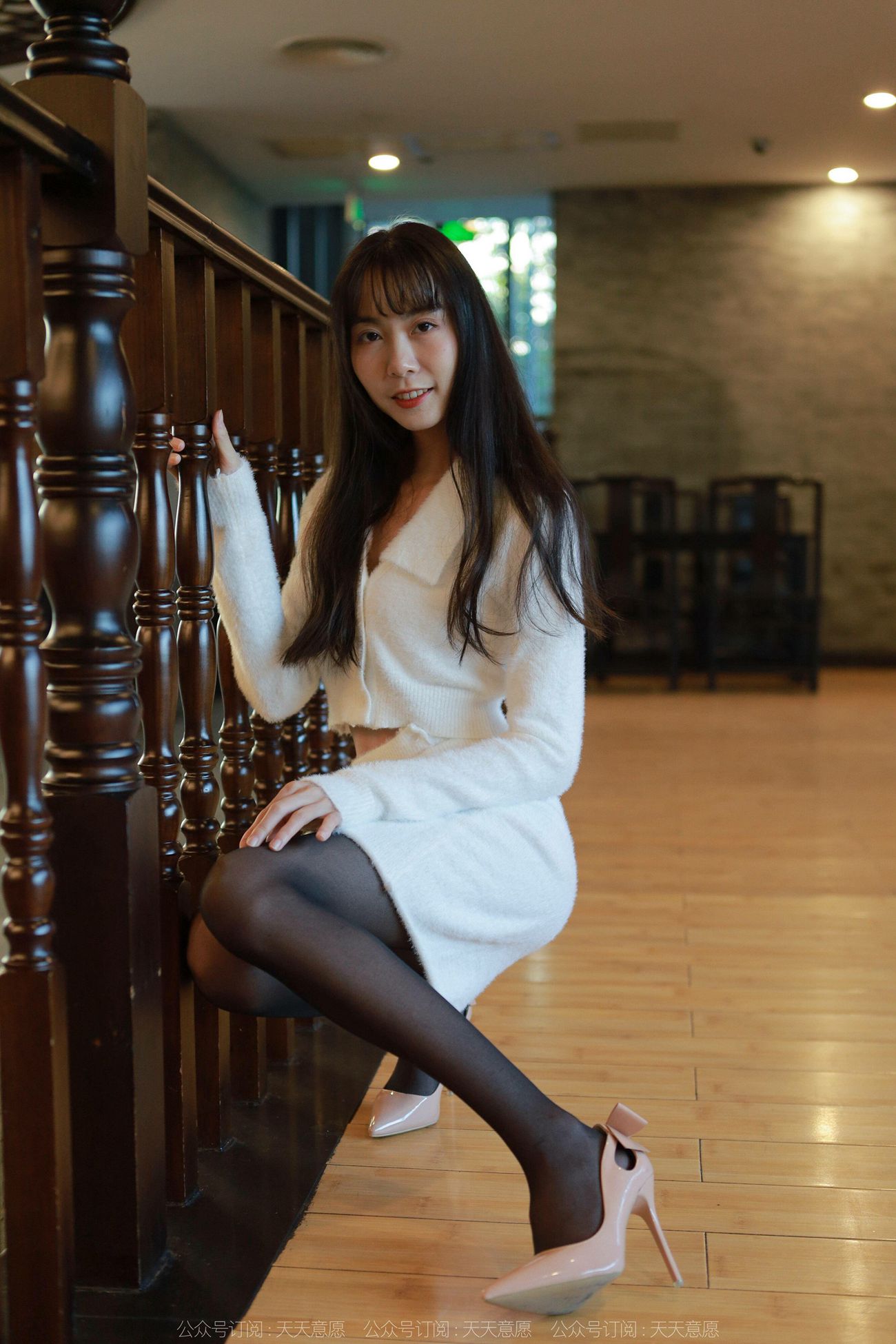 图片[73]-[IESS异思趣向] 2022.01.27 丝享家993：团团《阳光下的白裙长腿》[93P] – 速更版-美库