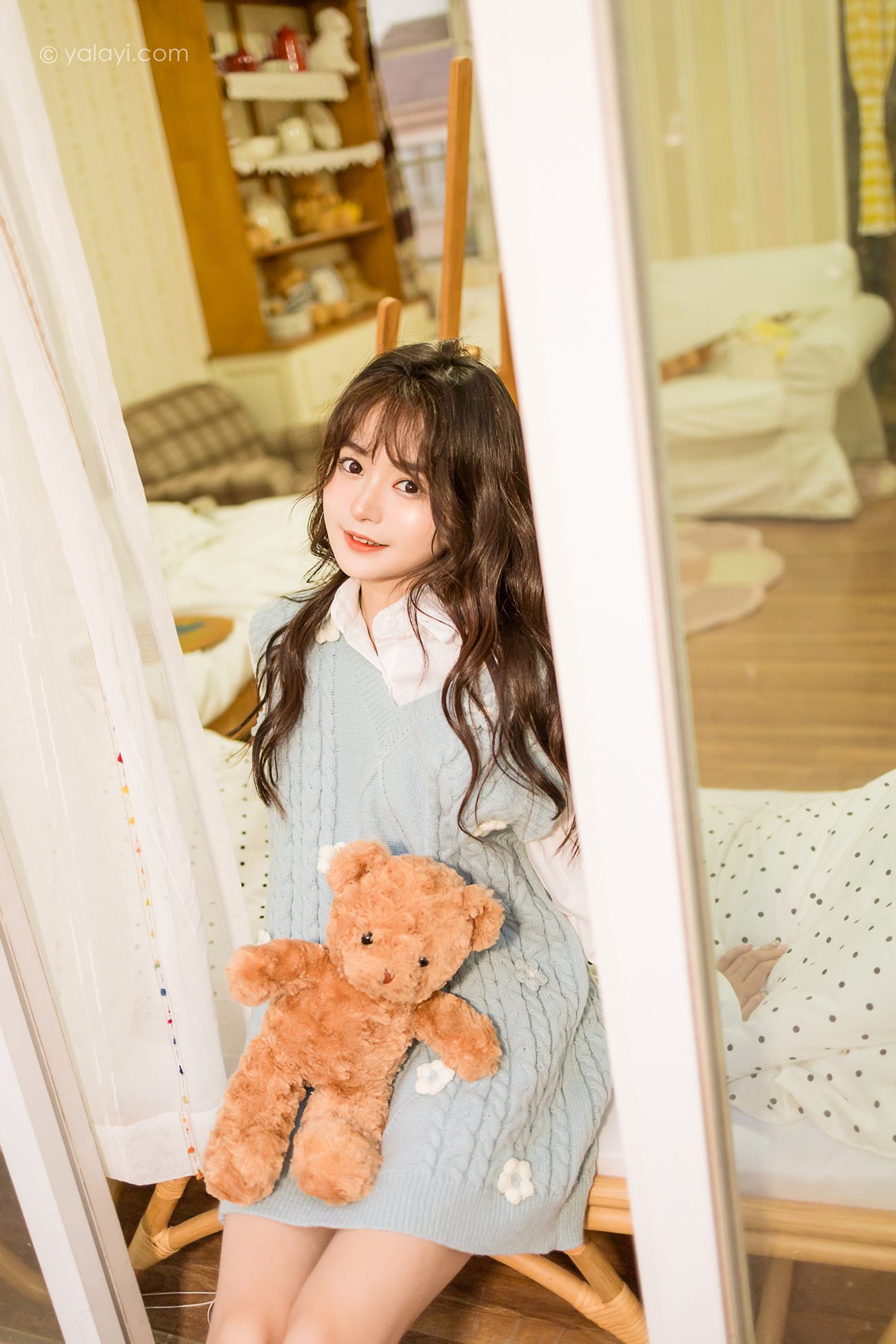 图片[18]-[YALAYI雅拉伊] 2022.05.18 NO.932 微微一笑 小亭 [46P] – 速更版-美库