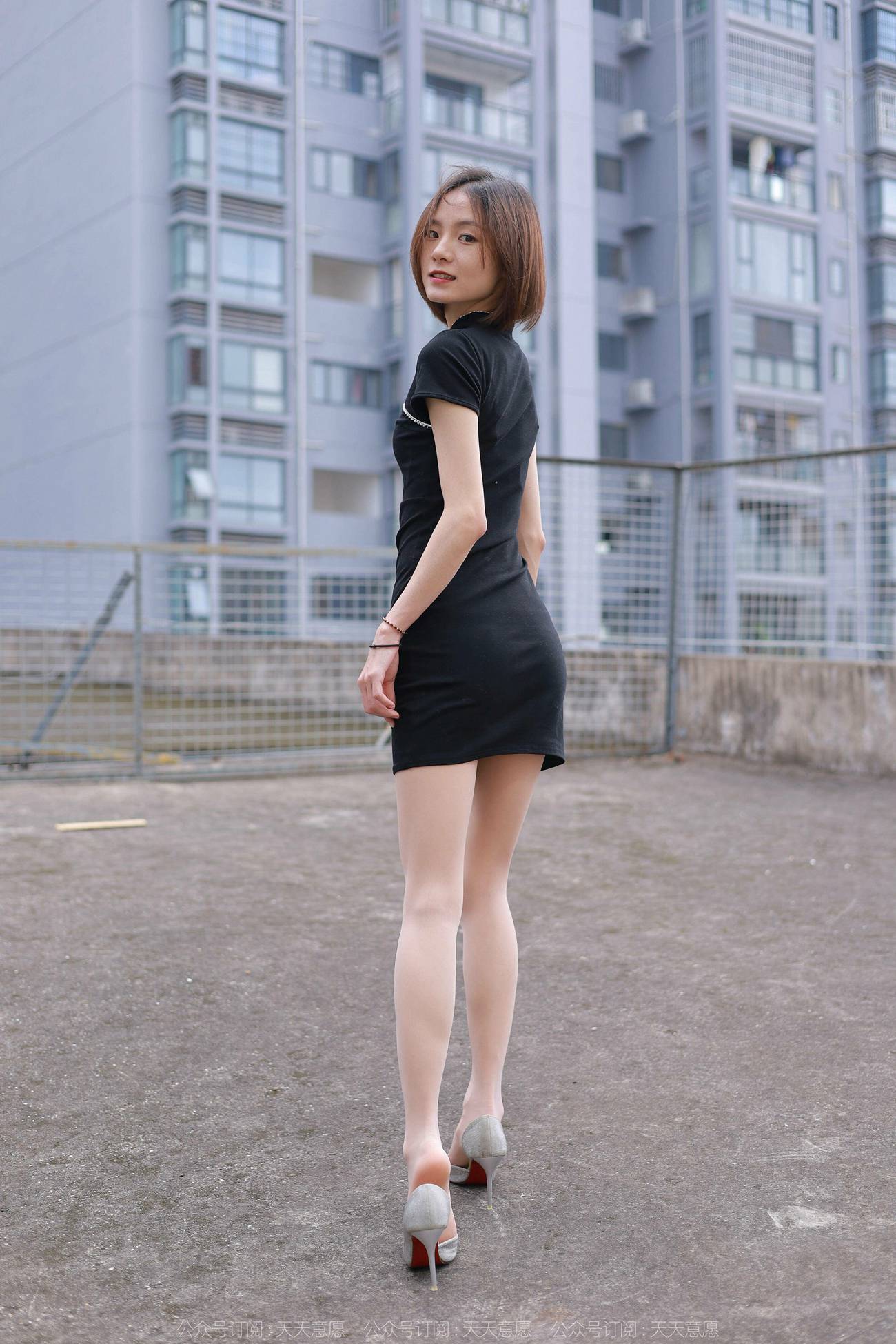 图片[20]-[IESS异思趣向] 2022.01.30 丝享家994：小六《黑色旗袍肉色丝》[97P] – 速更版-美库