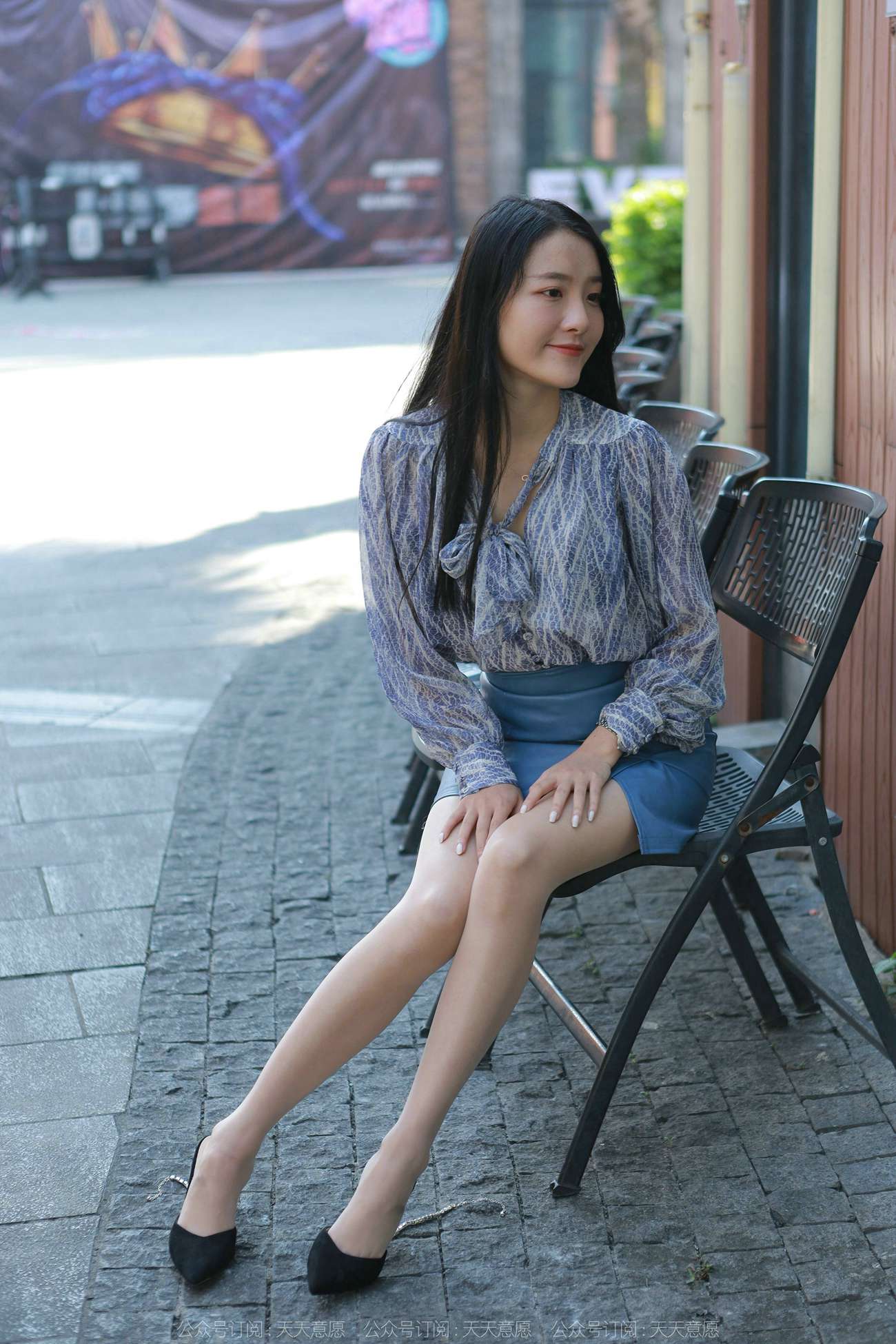 图片[79]-[IESS异思趣向] 2022.02.02 丝享家995：婉萍《油亮蓝色短裙》[95P] – 速更版-美库