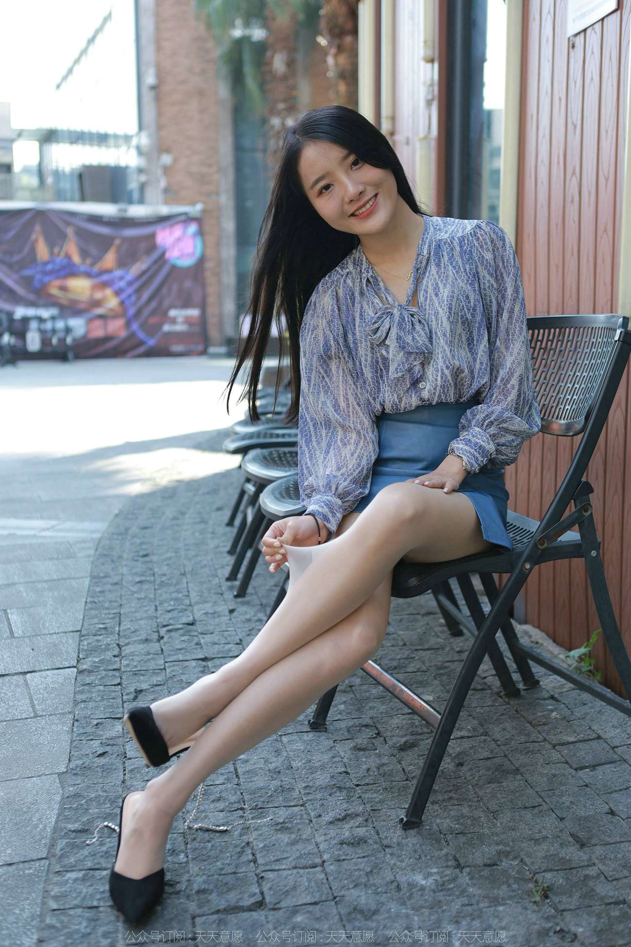 图片[83]-[IESS异思趣向] 2022.02.02 丝享家995：婉萍《油亮蓝色短裙》[95P] – 速更版-美库