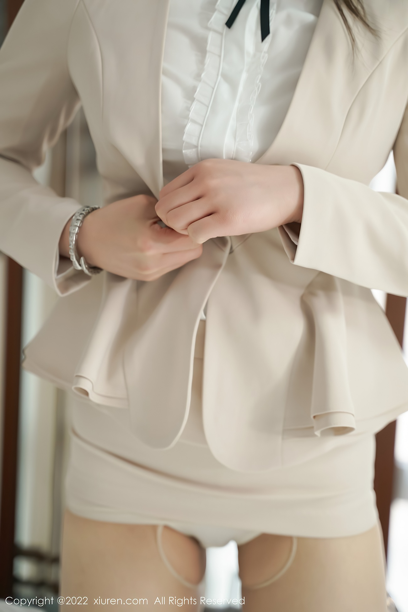 图片[23]-[Xiuren秀人网]2022.04.07 NO.4830 fairy如歌[43+1P] – 速更版-美库