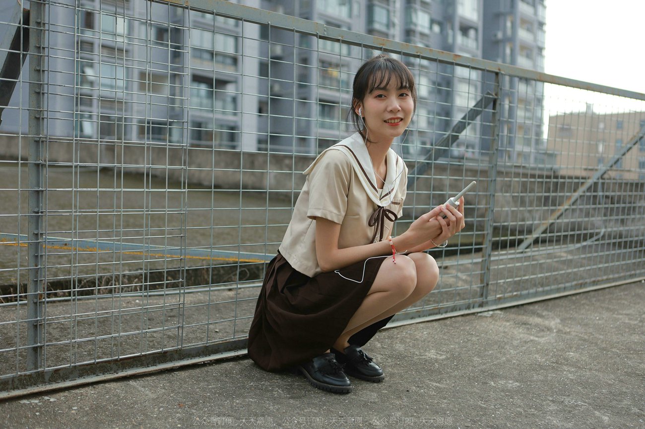 图片[17]-[IESS异思趣向] 2022.02.08 丝享家999：团团《网易云长腿少女》[89P] – 速更版-美库