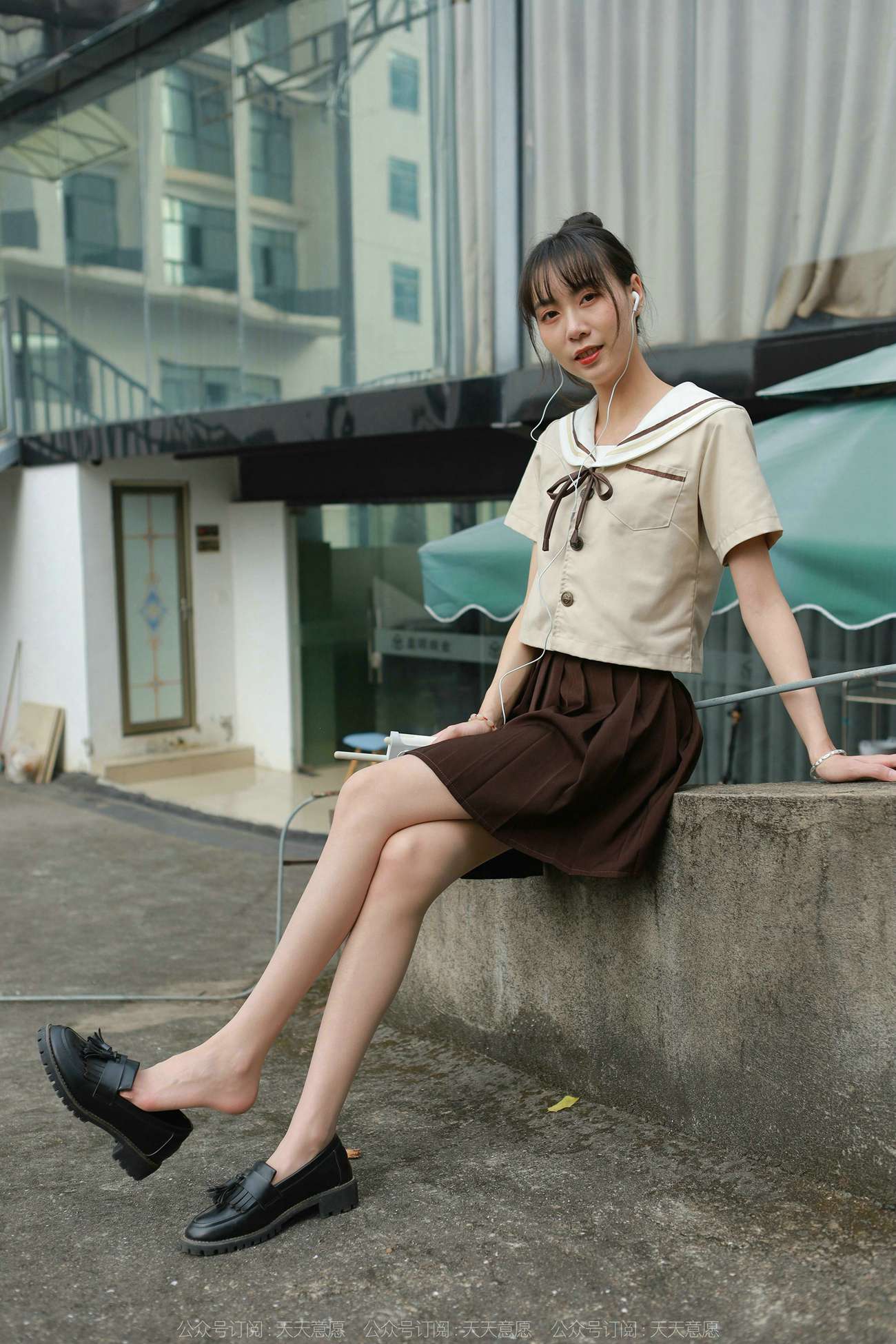 图片[33]-[IESS异思趣向] 2022.02.08 丝享家999：团团《网易云长腿少女》[89P] – 速更版-美库