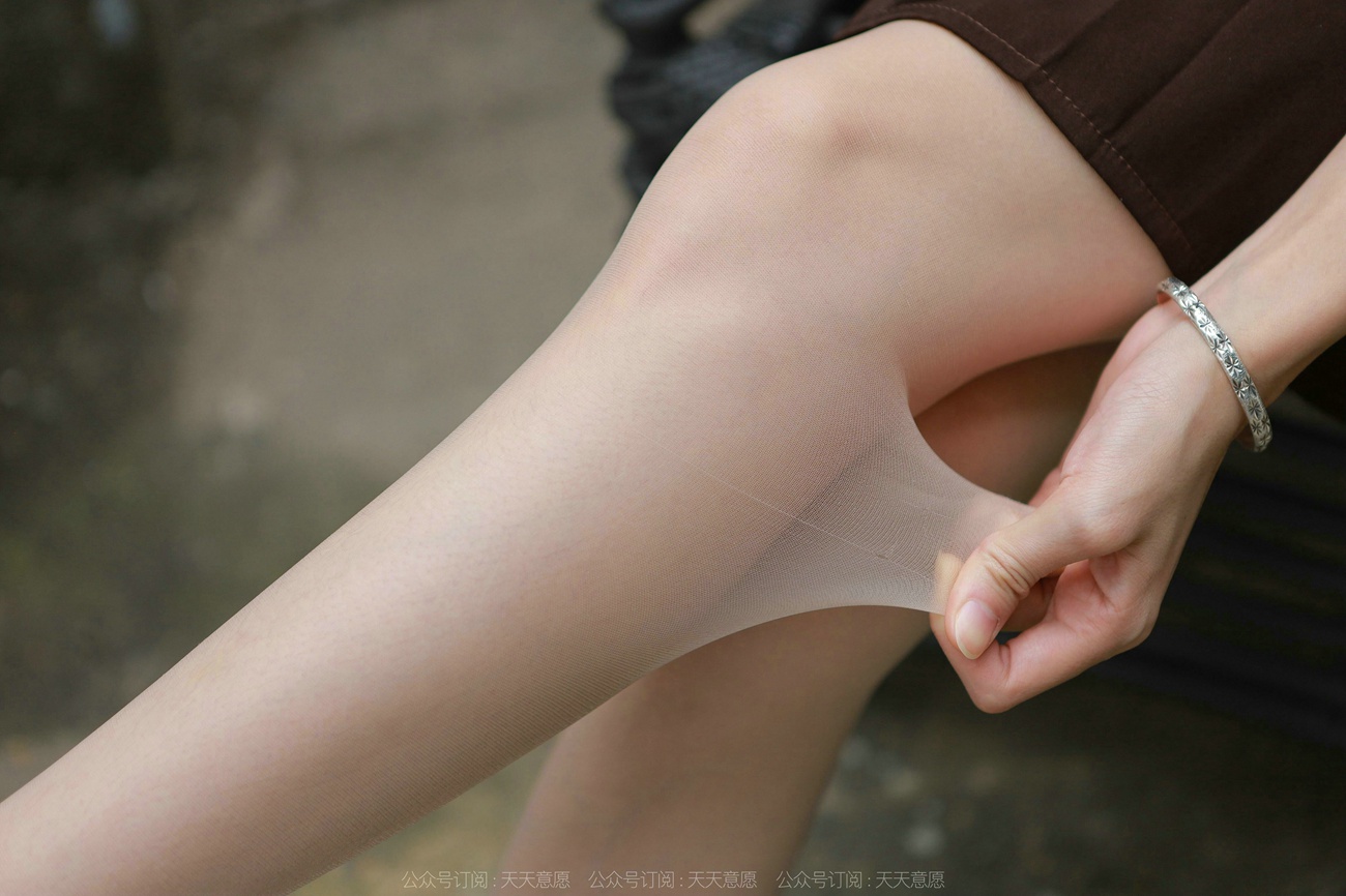 图片[43]-[IESS异思趣向] 2022.02.08 丝享家999：团团《网易云长腿少女》[89P] – 速更版-美库