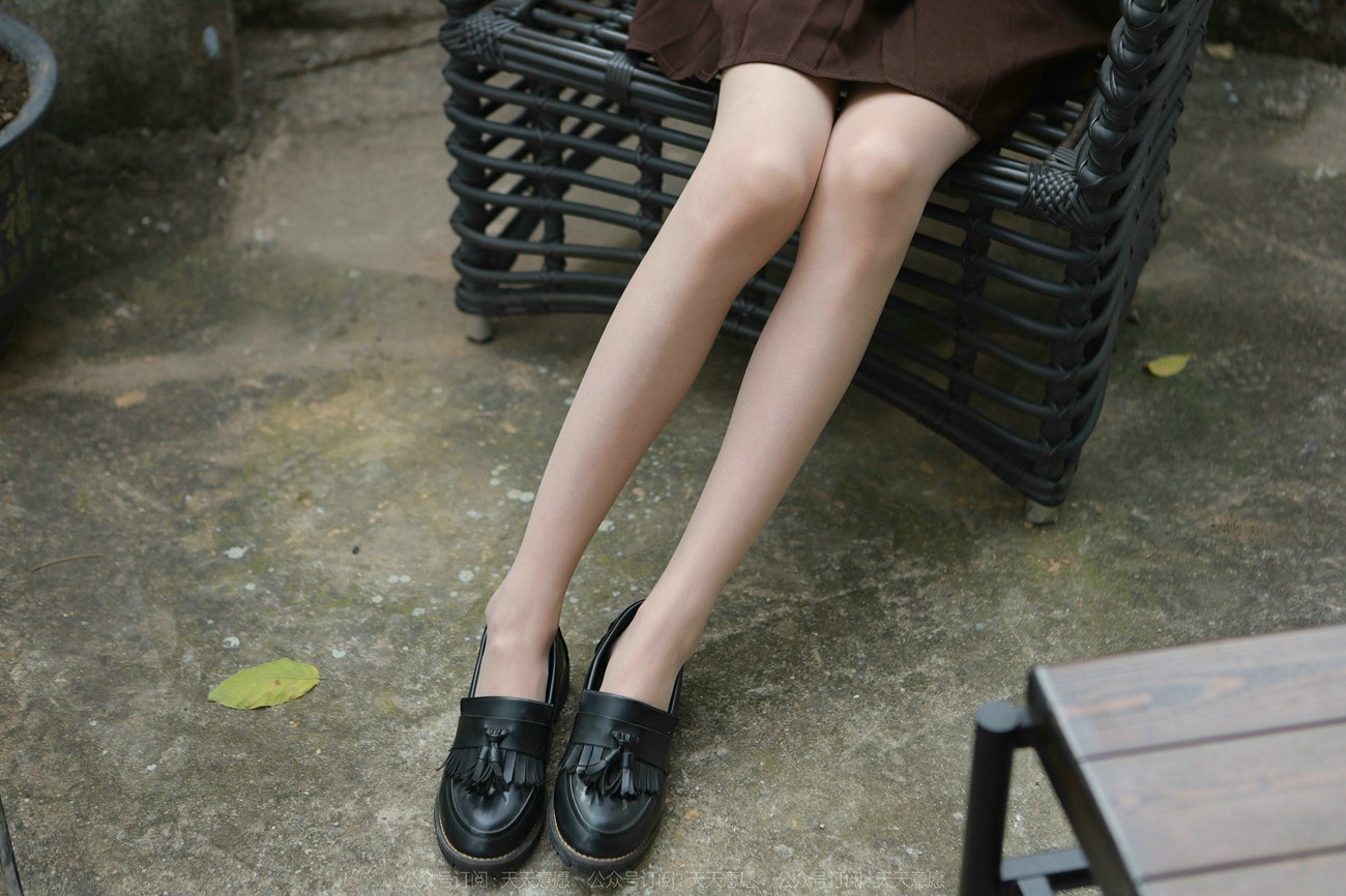 图片[54]-[IESS异思趣向] 2022.02.08 丝享家999：团团《网易云长腿少女》[89P] – 速更版-美库