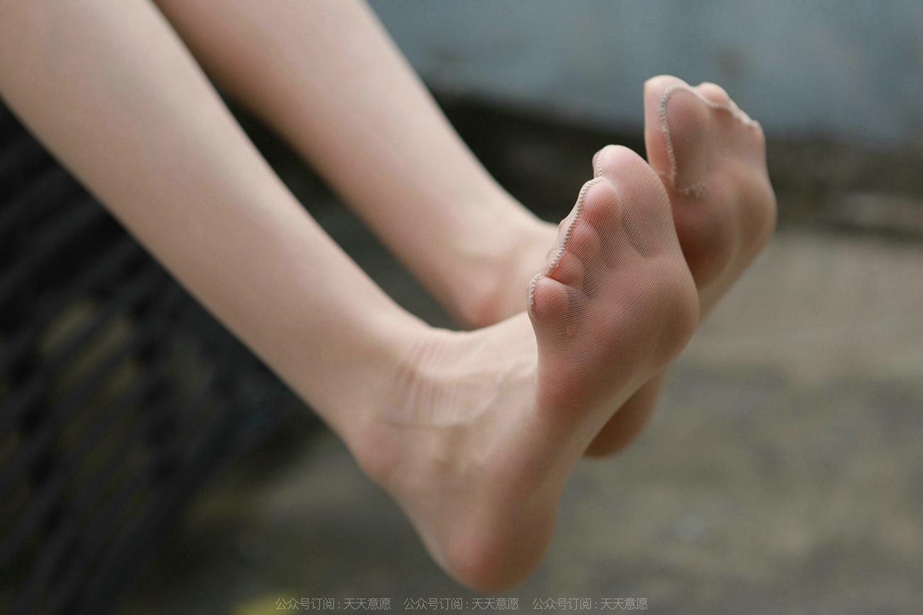 图片[72]-[IESS异思趣向] 2022.02.08 丝享家999：团团《网易云长腿少女》[89P] – 速更版-美库