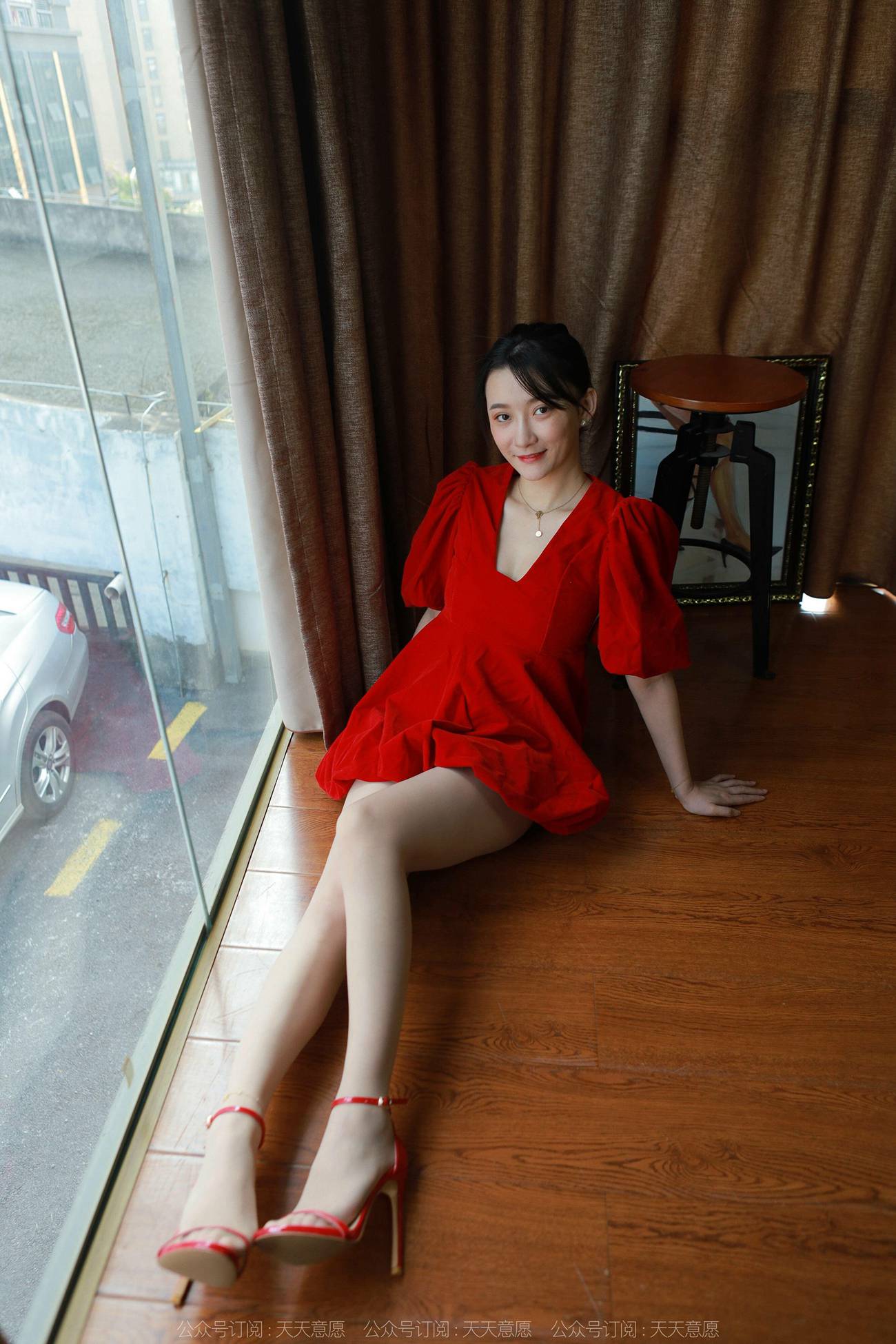 图片[53]-[IESS异思趣向] 2022.02.10 丝享家1001：秋秋《跨年夜性感红裙》[91P] – 速更版-美库