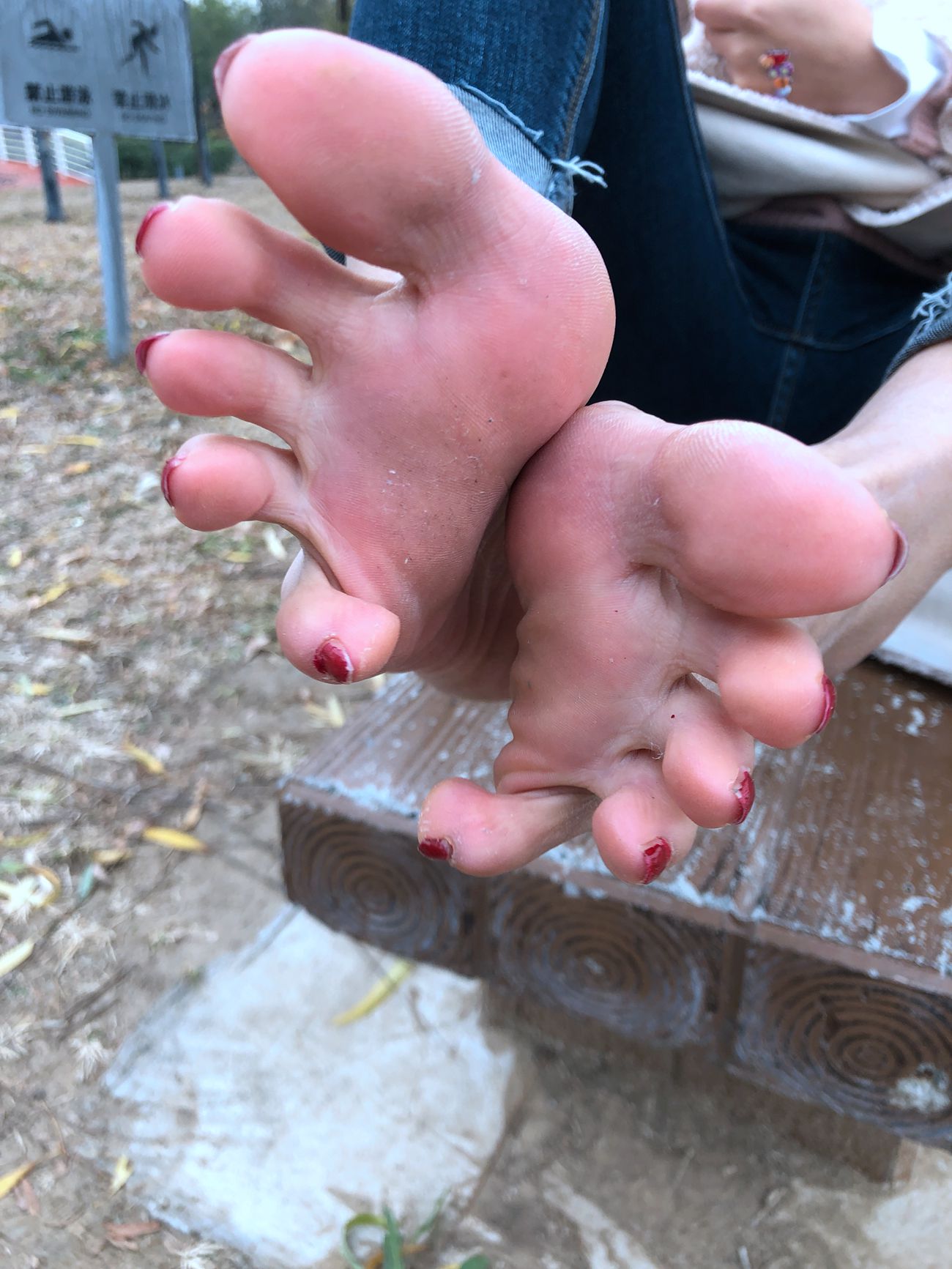 图片[46]-安乔乔儿(Nia乔乔) 红甲裸足[129P] – 速更版-美库