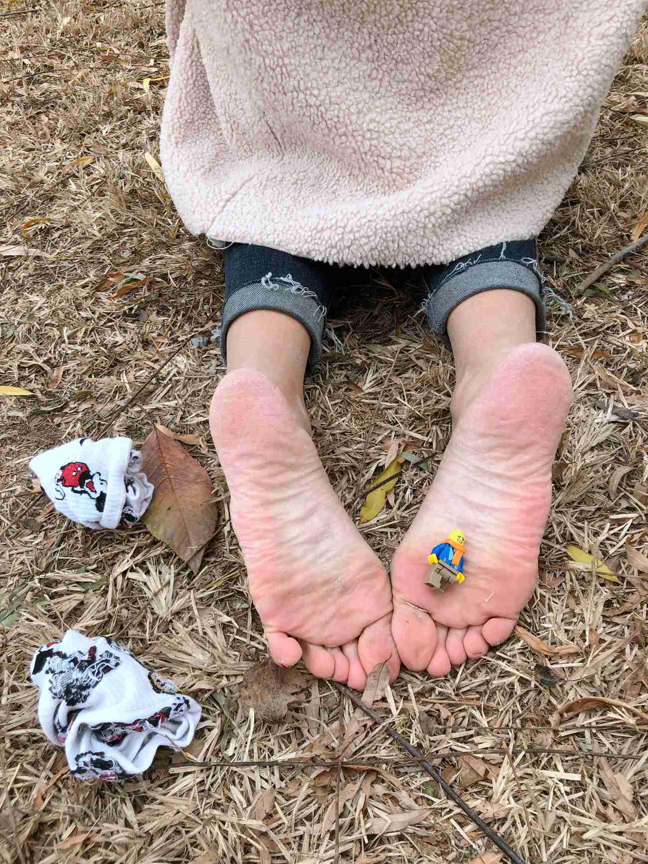 图片[79]-安乔乔儿(Nia乔乔) 红甲裸足[129P] – 速更版-美库