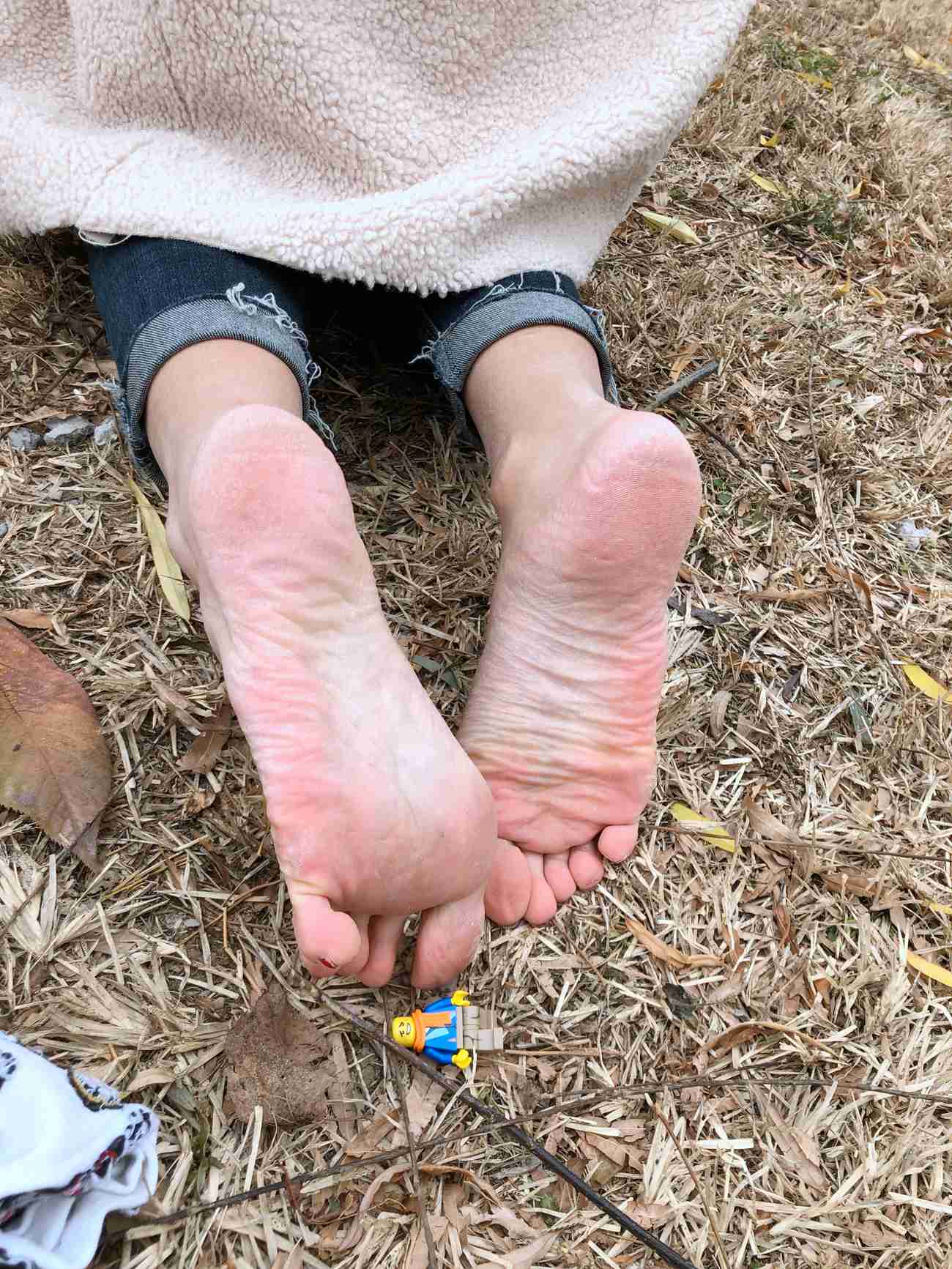 图片[81]-安乔乔儿(Nia乔乔) 红甲裸足[129P] – 速更版-美库