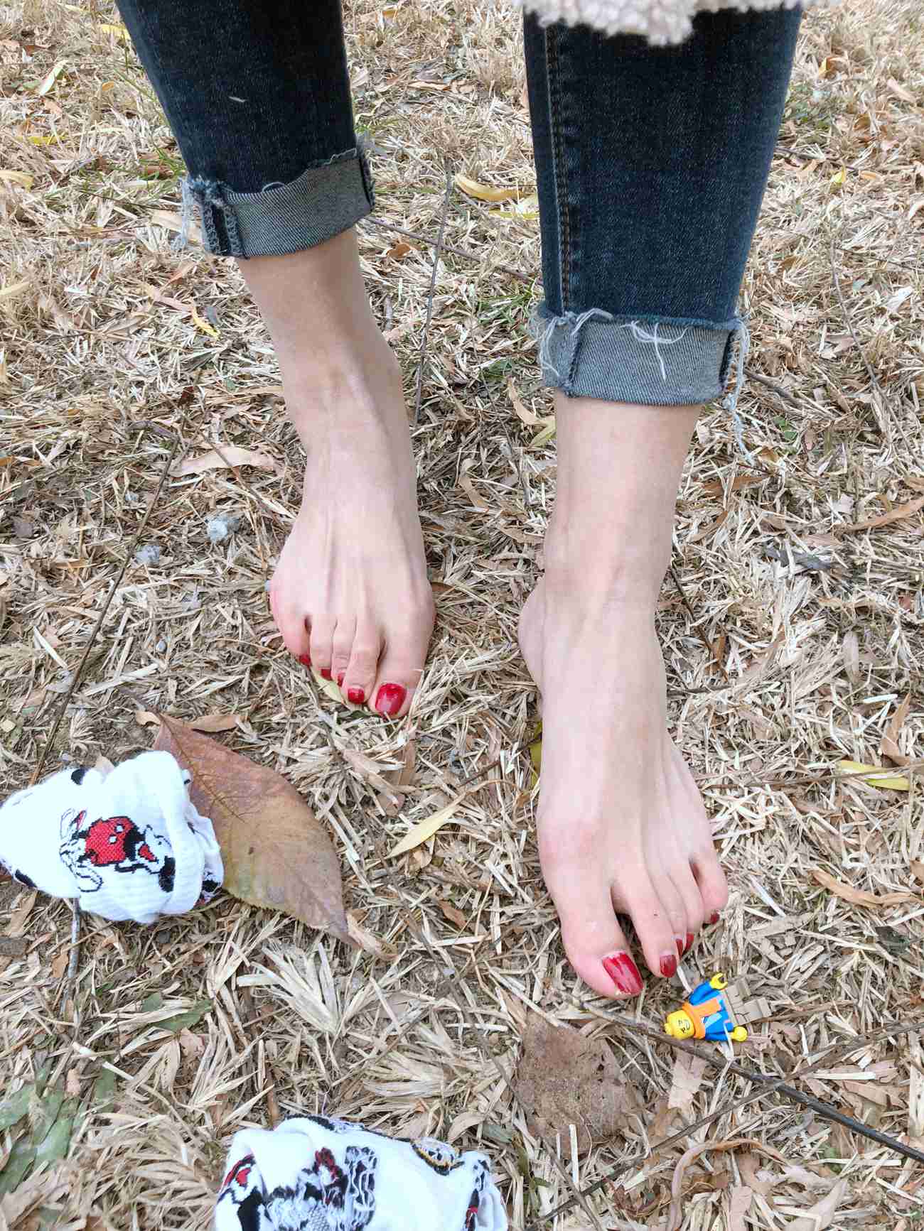 图片[92]-安乔乔儿(Nia乔乔) 红甲裸足[129P] – 速更版-美库