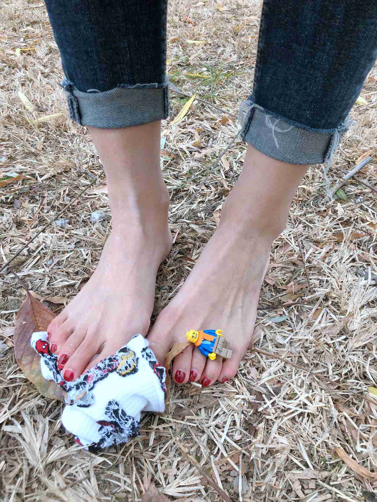 图片[97]-安乔乔儿(Nia乔乔) 红甲裸足[129P] – 速更版-美库