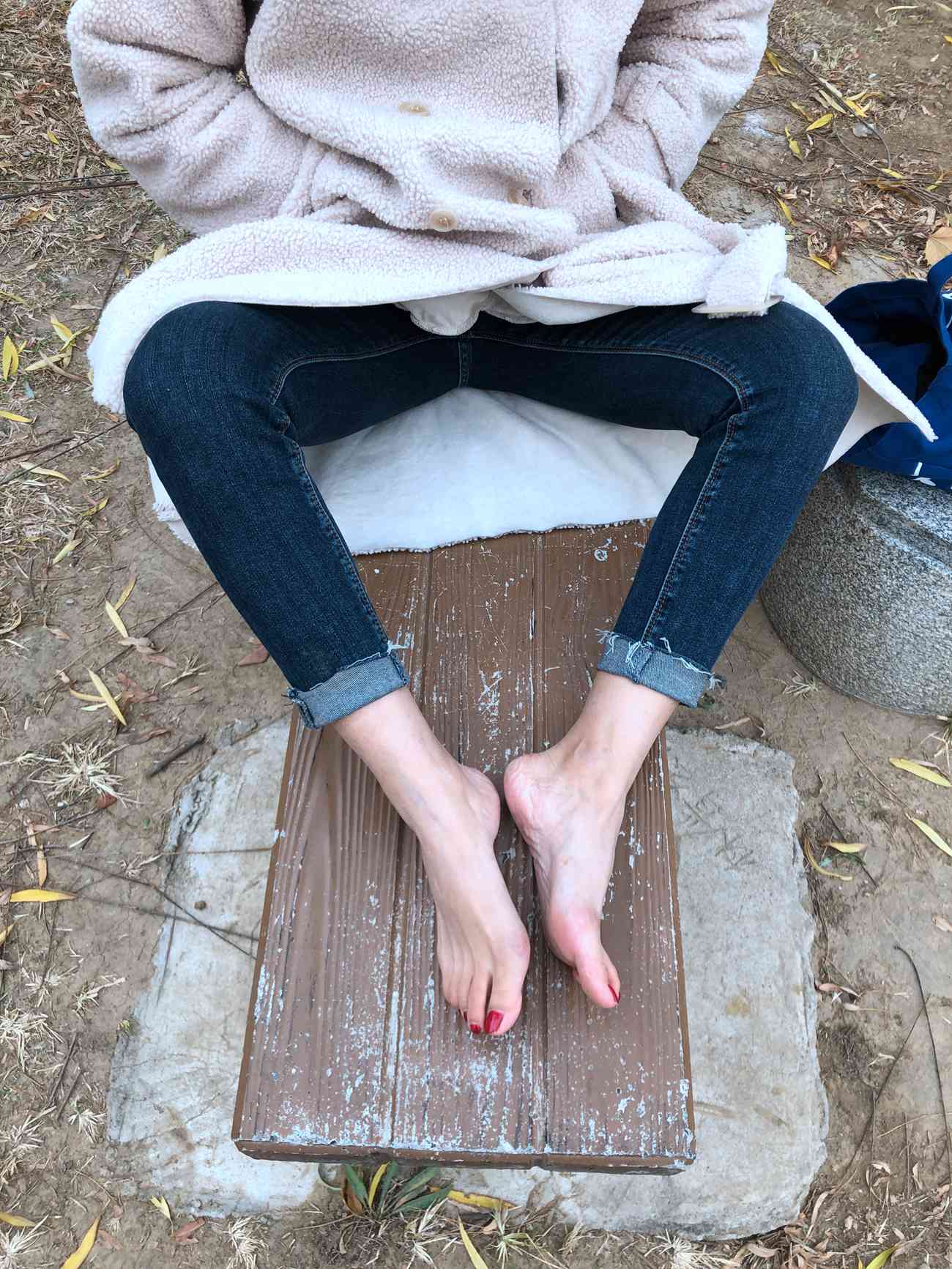 图片[109]-安乔乔儿(Nia乔乔) 红甲裸足[129P] – 速更版-美库