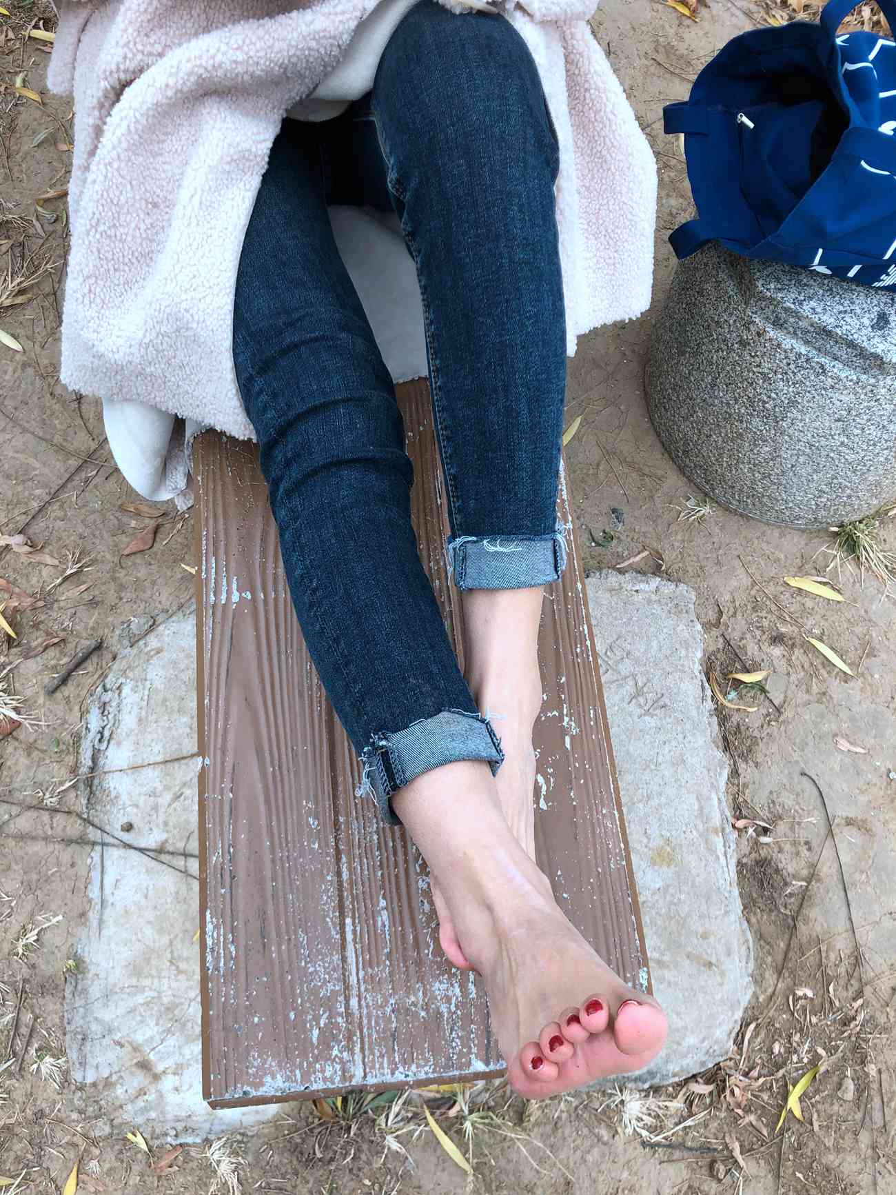 图片[111]-安乔乔儿(Nia乔乔) 红甲裸足[129P] – 速更版-美库