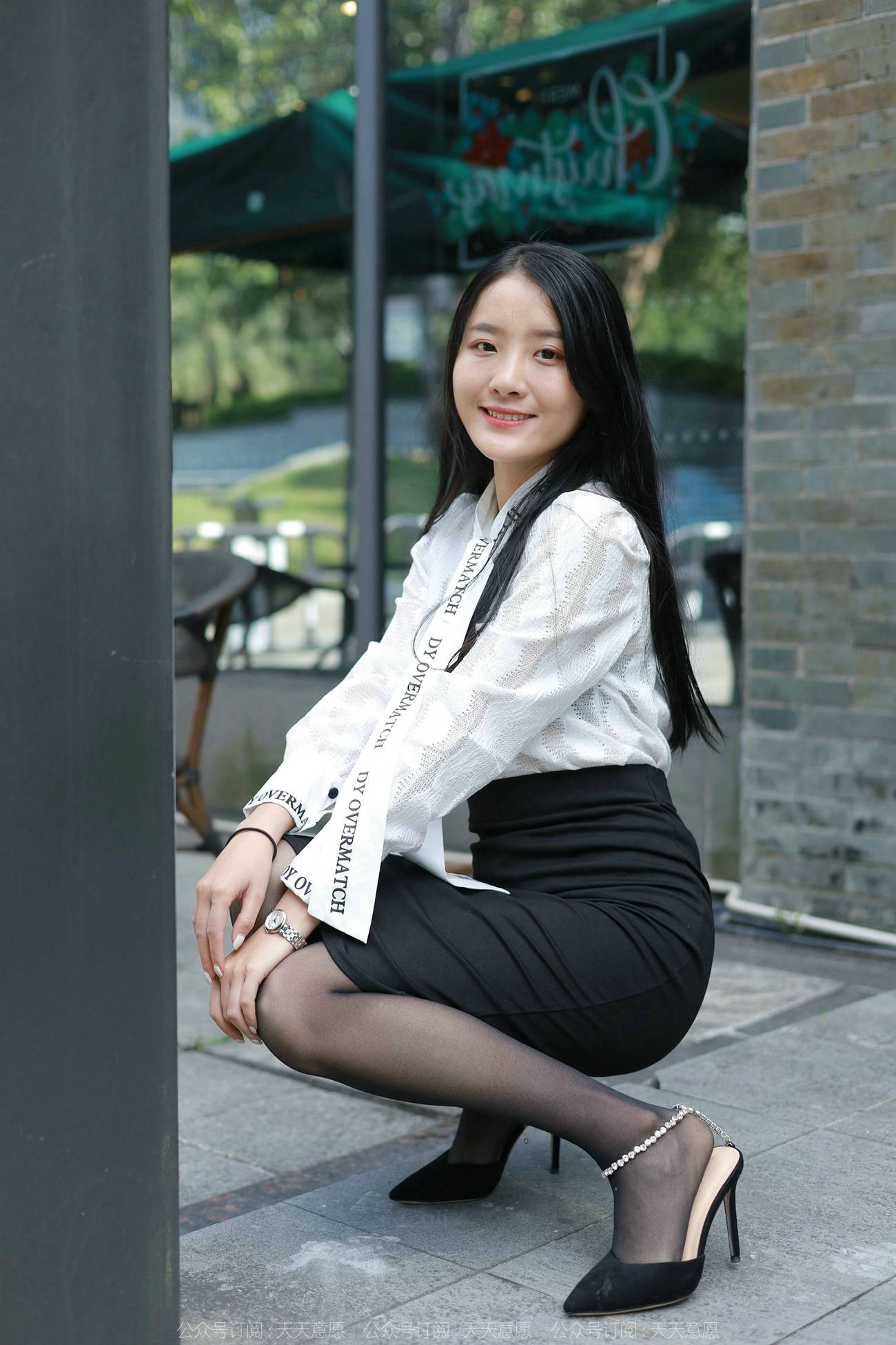 图片[17]-[IESS异思趣向] 2022.02.11 丝享家1002：婉萍《性感OL窄裙》[90P] – 速更版-美库