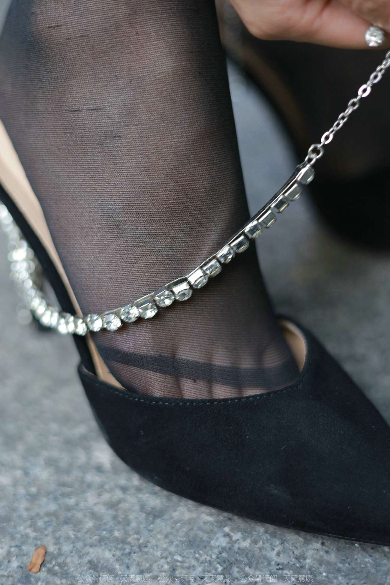 图片[39]-[IESS异思趣向] 2022.02.11 丝享家1002：婉萍《性感OL窄裙》[90P] – 速更版-美库