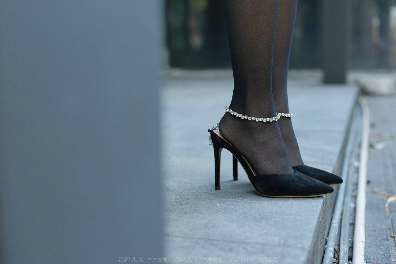 图片[65]-[IESS异思趣向] 2022.02.11 丝享家1002：婉萍《性感OL窄裙》[90P] – 速更版-美库