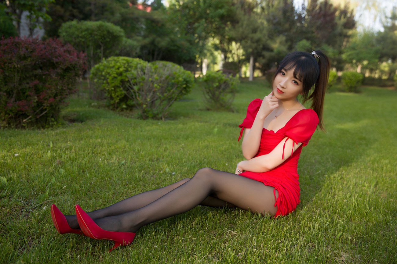 图片[33]-小女巫露娜 – 户外小红裙[66P] – 速更版-美库