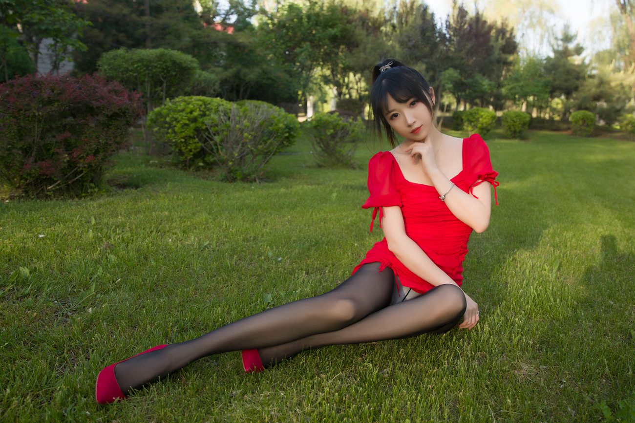 图片[34]-小女巫露娜 – 户外小红裙[66P] – 速更版-美库