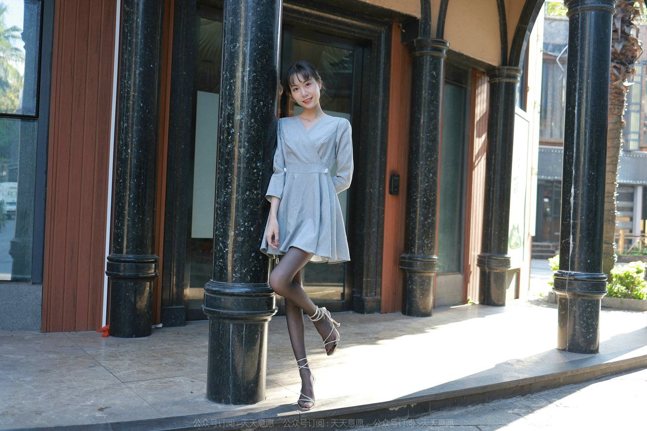 图片[10]-[IESS异思趣向] 2022.02.15 丝享家1005：团团《暖阳下的黑色丝念》[92P] – 速更版-美库