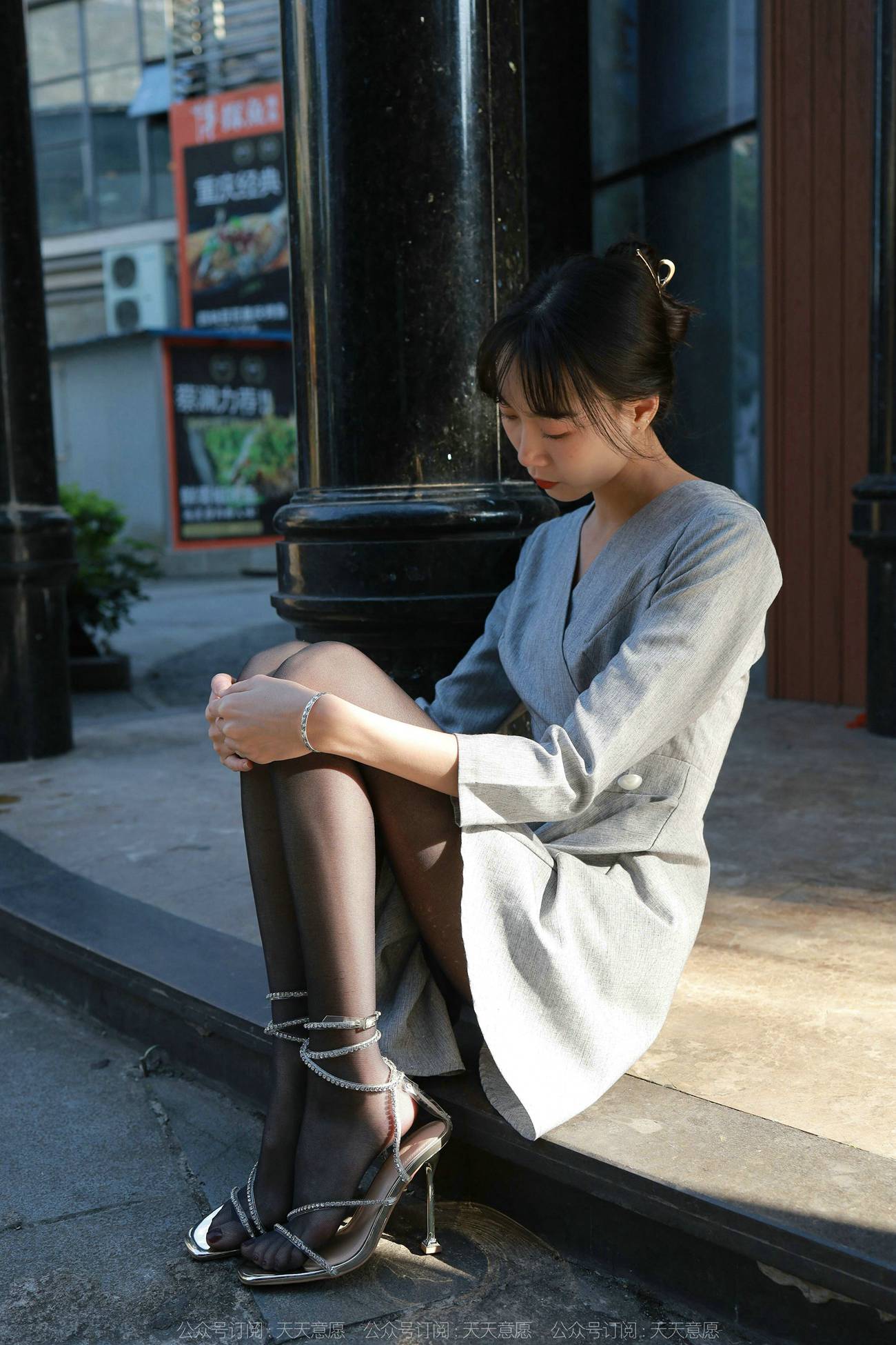 图片[18]-[IESS异思趣向] 2022.02.15 丝享家1005：团团《暖阳下的黑色丝念》[92P] – 速更版-美库