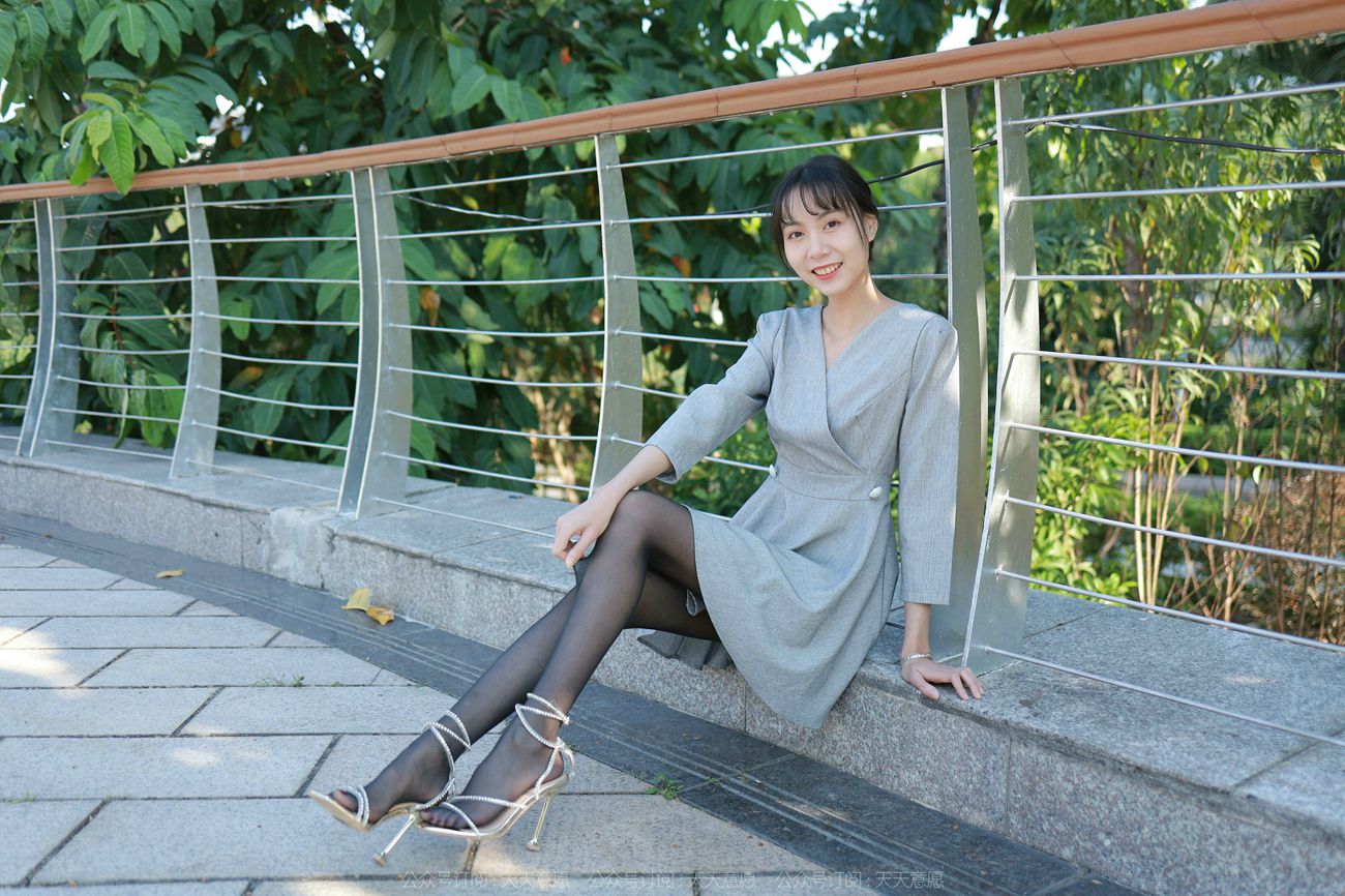 图片[58]-[IESS异思趣向] 2022.02.15 丝享家1005：团团《暖阳下的黑色丝念》[92P] – 速更版-美库