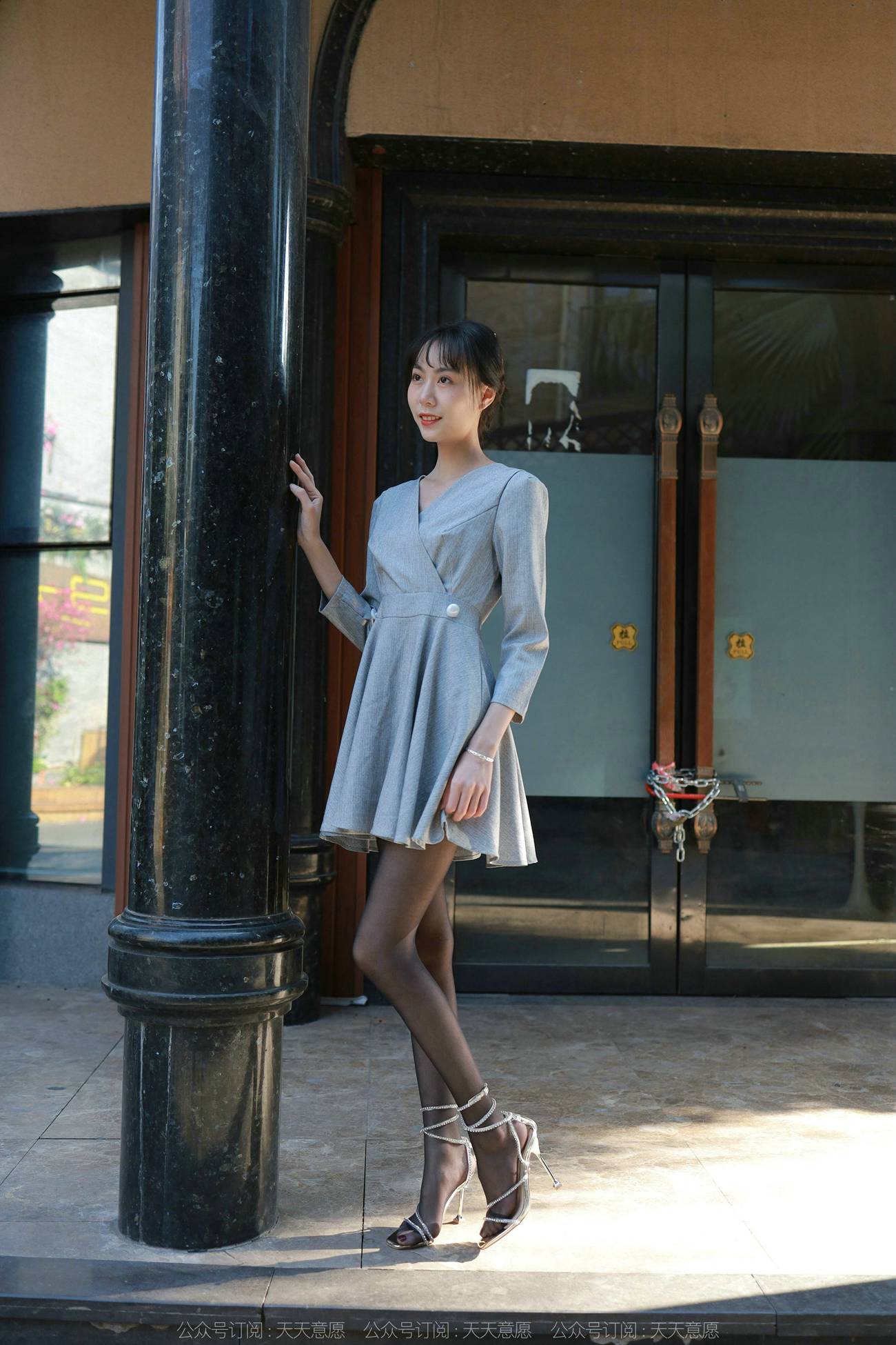 图片[86]-[IESS异思趣向] 2022.02.15 丝享家1005：团团《暖阳下的黑色丝念》[92P] – 速更版-美库