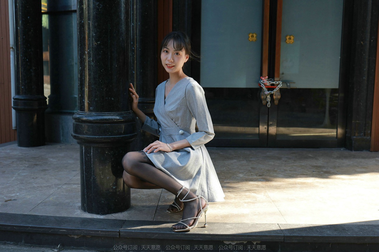 图片[88]-[IESS异思趣向] 2022.02.15 丝享家1005：团团《暖阳下的黑色丝念》[92P] – 速更版-美库