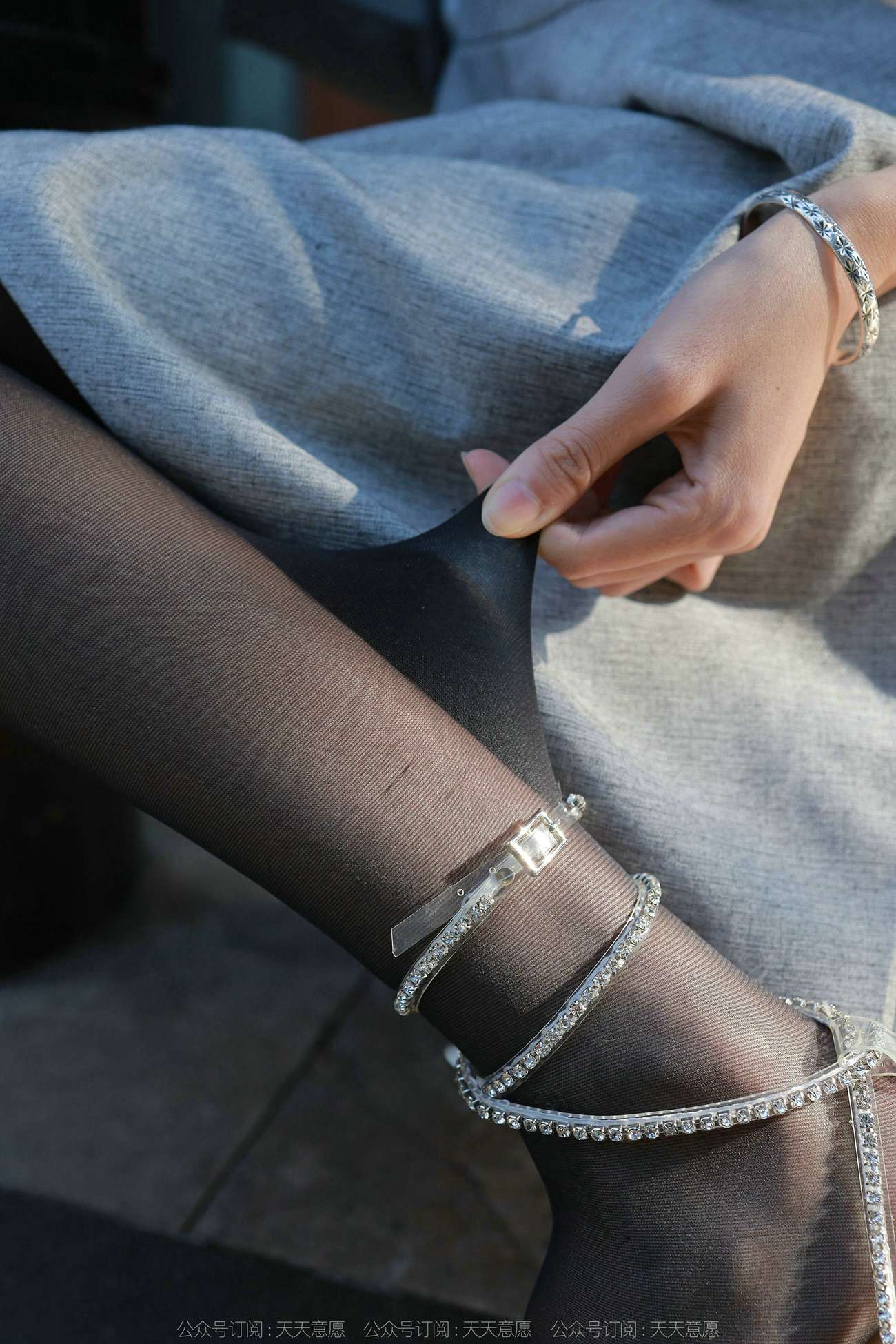 图片[90]-[IESS异思趣向] 2022.02.15 丝享家1005：团团《暖阳下的黑色丝念》[92P] – 速更版-美库