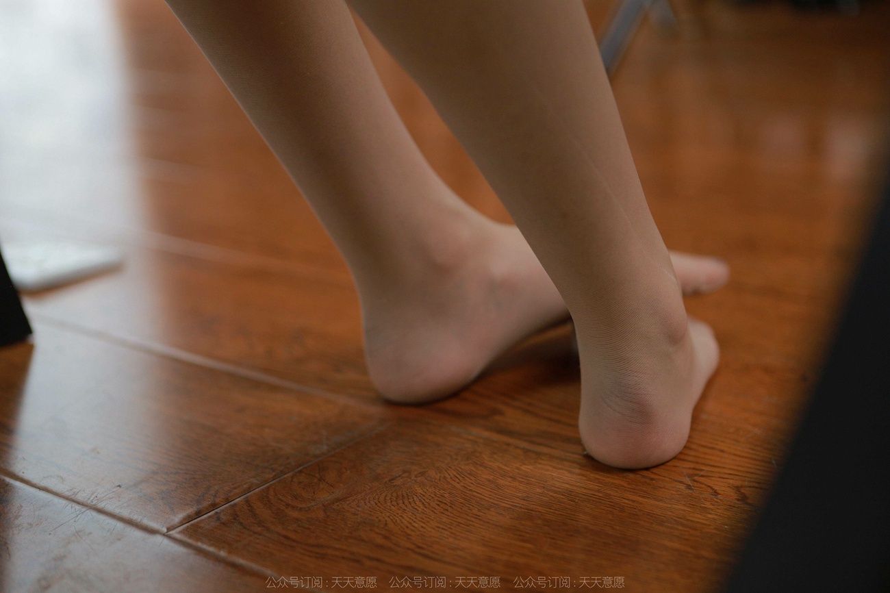 图片[17]-[IESS异思趣向] 2022.02.20 丝享家1008：团团《长腿琴艺美女》[98P] – 速更版-美库