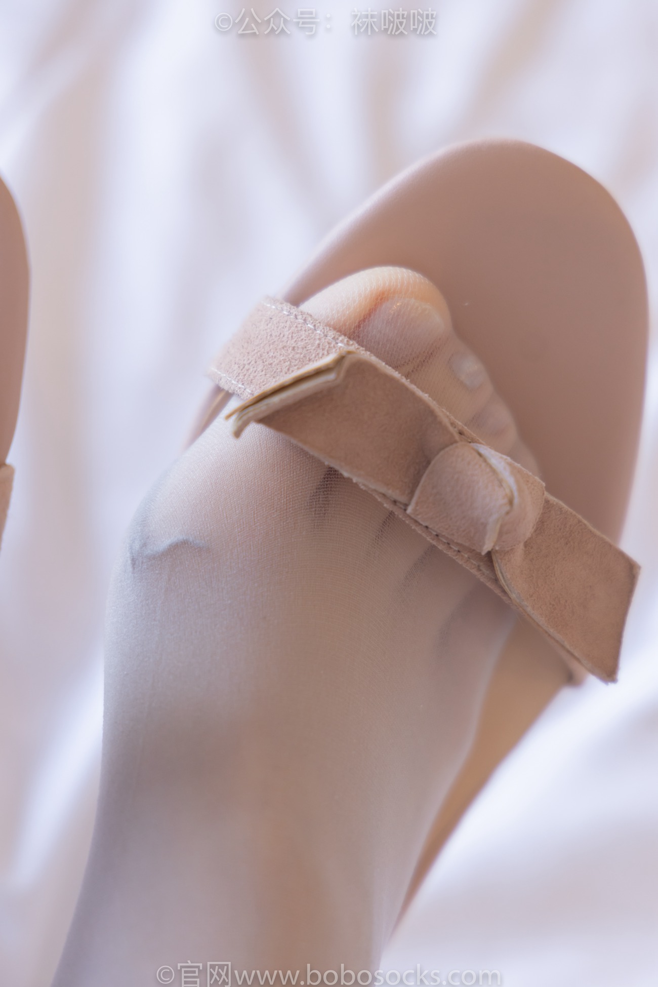 图片[35]-[BoBoSocks袜啵啵]NO.083 稚予-高跟鞋、凉鞋、白丝、裸足涂白色指甲油剧情[140P] – 速更版-美库