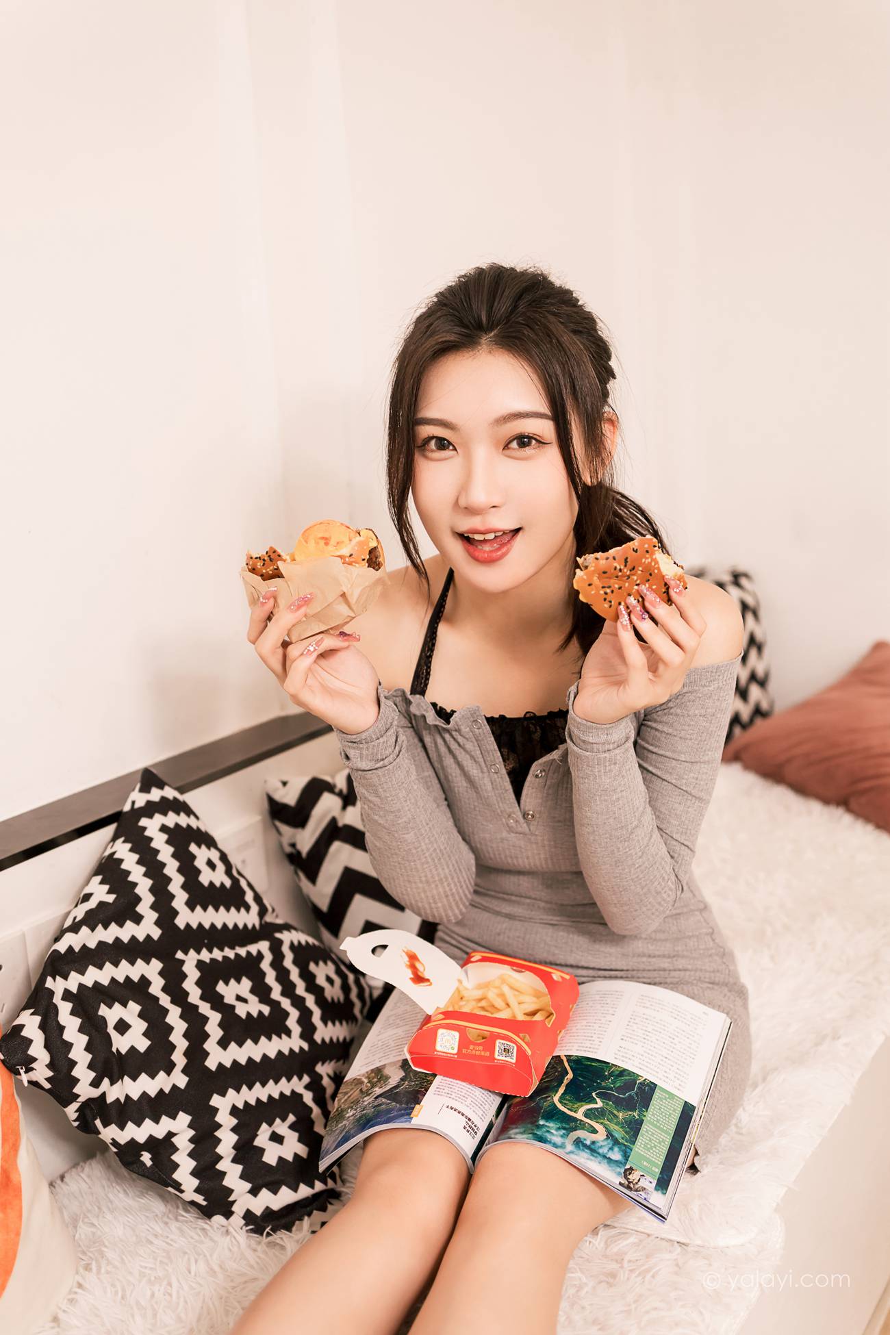 图片[11]-[YALAYI雅拉伊]2022.06.14 NO.943 甜言蜜语 徐小云[41+1P] – 速更版-美库