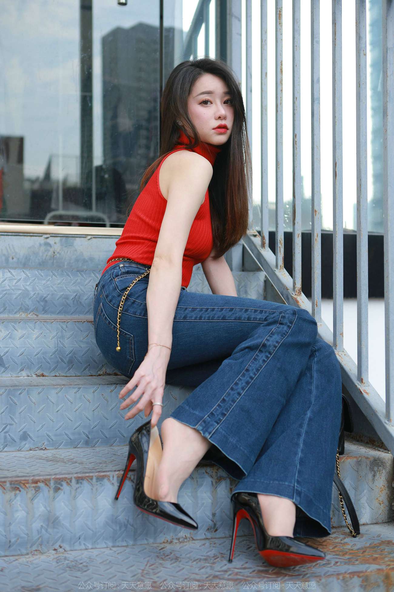 图片[12]-[IESS异思趣向] 2022.02.24 丝享家1011：佳爷《红底高跟库里丝》[92P] – 速更版-美库