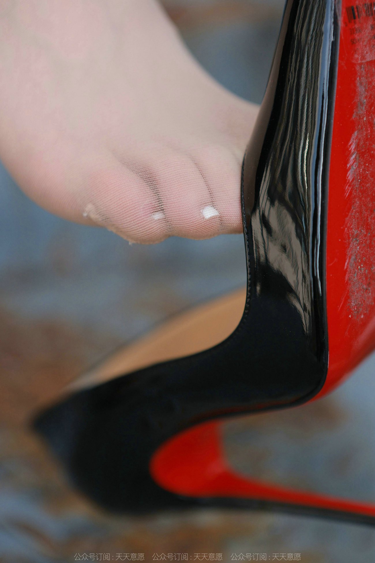 图片[21]-[IESS异思趣向] 2022.02.24 丝享家1011：佳爷《红底高跟库里丝》[92P] – 速更版-美库