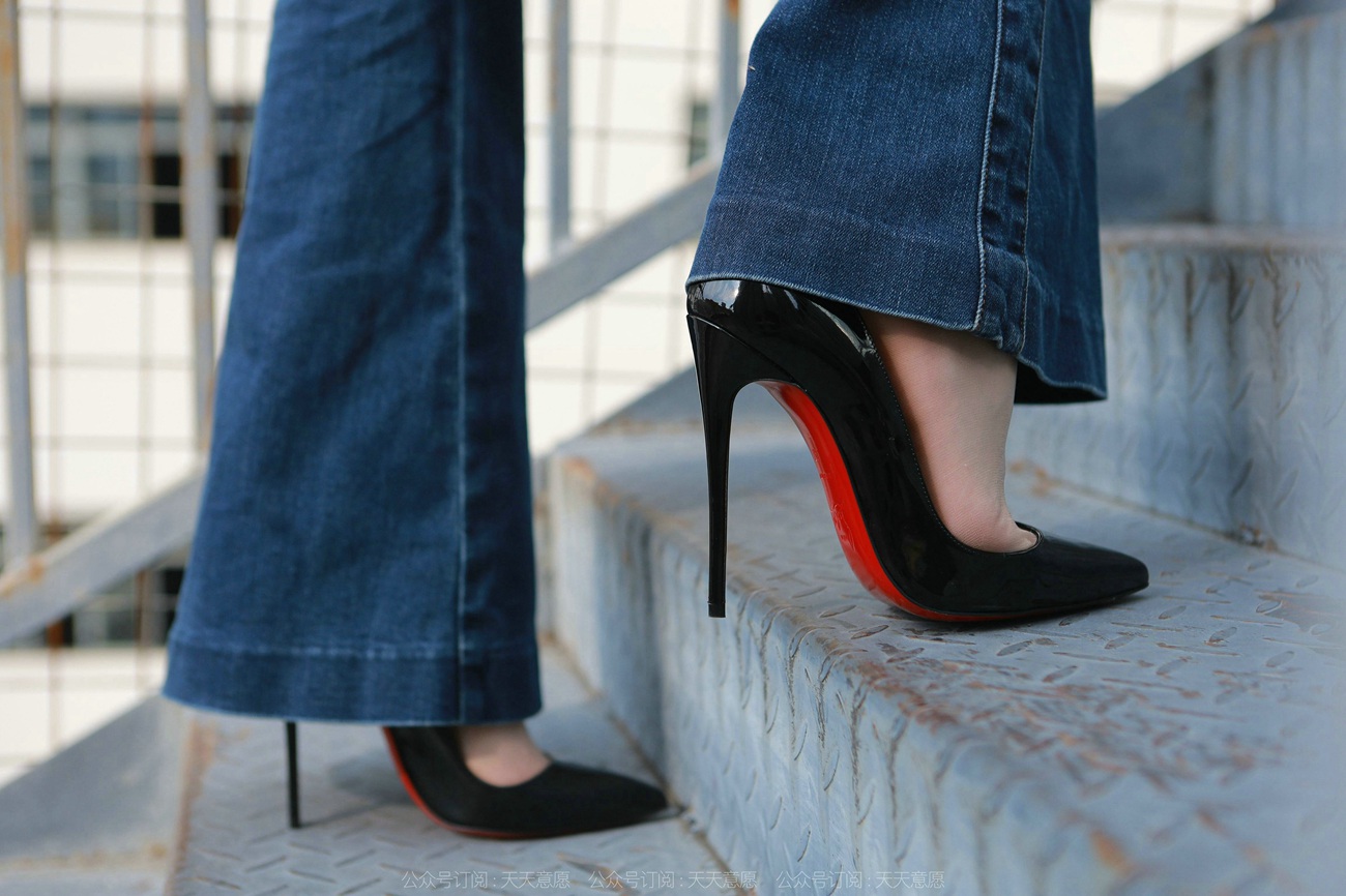 图片[48]-[IESS异思趣向] 2022.02.24 丝享家1011：佳爷《红底高跟库里丝》[92P] – 速更版-美库