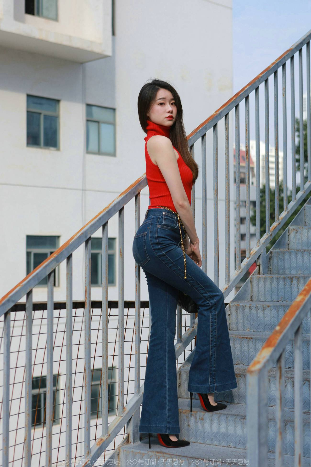 图片[51]-[IESS异思趣向] 2022.02.24 丝享家1011：佳爷《红底高跟库里丝》[92P] – 速更版-美库