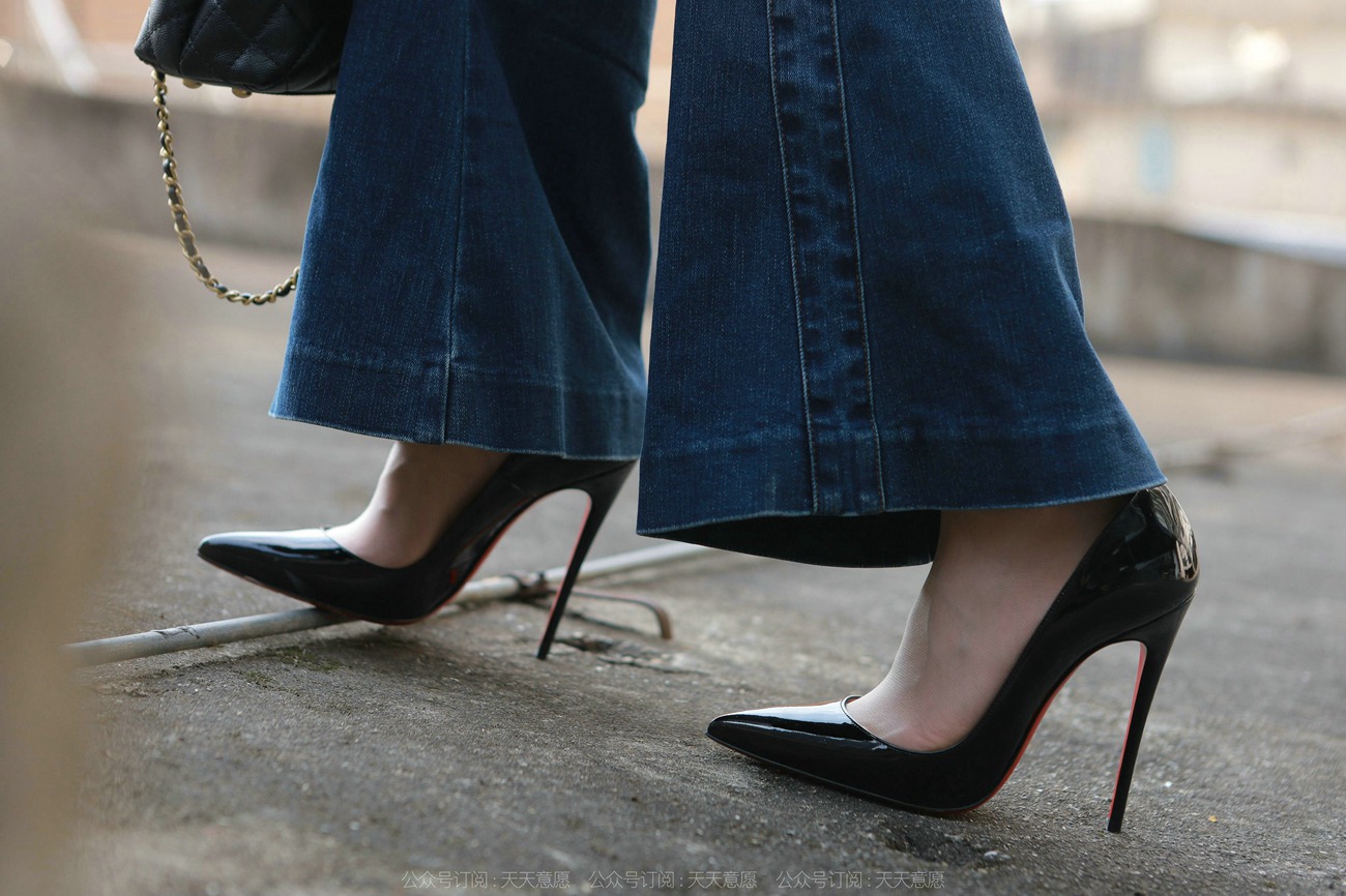 图片[68]-[IESS异思趣向] 2022.02.24 丝享家1011：佳爷《红底高跟库里丝》[92P] – 速更版-美库