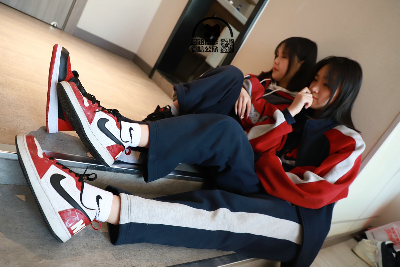 图片[10]-[誉铭传媒]袜足摄影 2021年《06.01六一专享》[110P] – 速更版-美库