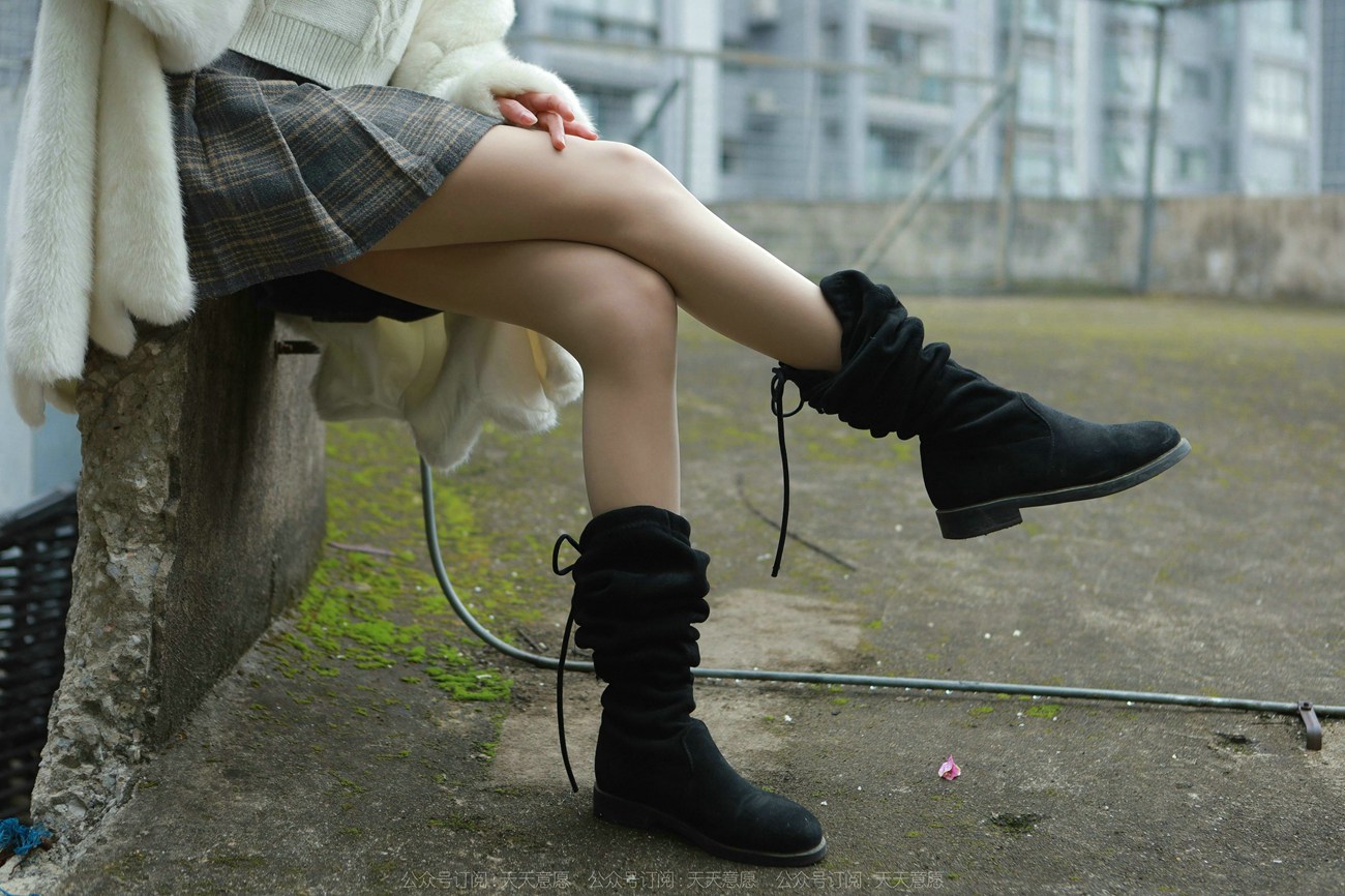 图片[33]-[IESS异思趣向] 2022.02.28 丝享家1014：团团《长靴肉丝》[88P] – 速更版-美库