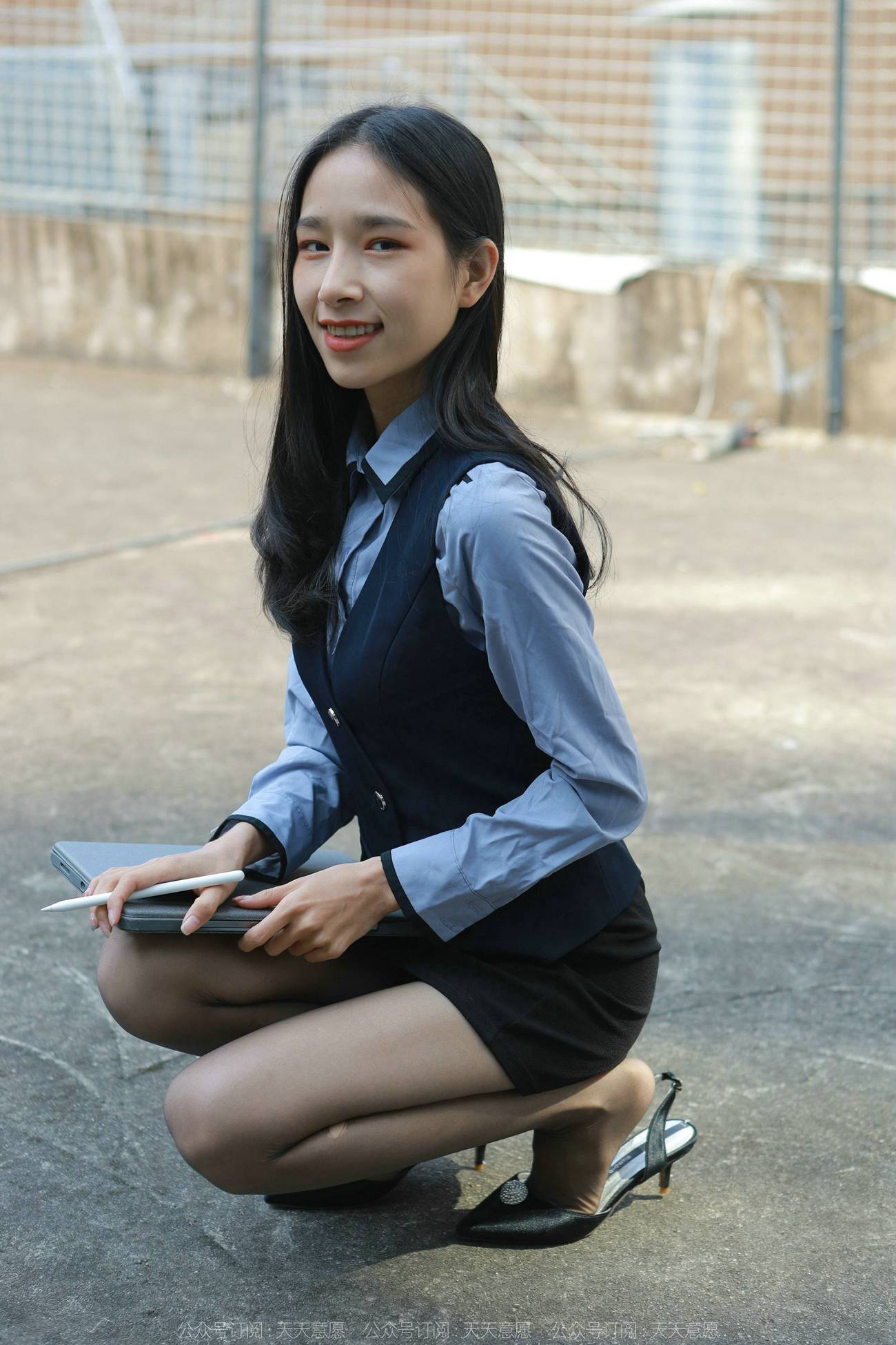 图片[93]-[IESS异思趣向] 2022.02.29 丝享家1015：美子《职业包臀裙黑丝》[98P] – 速更版-美库