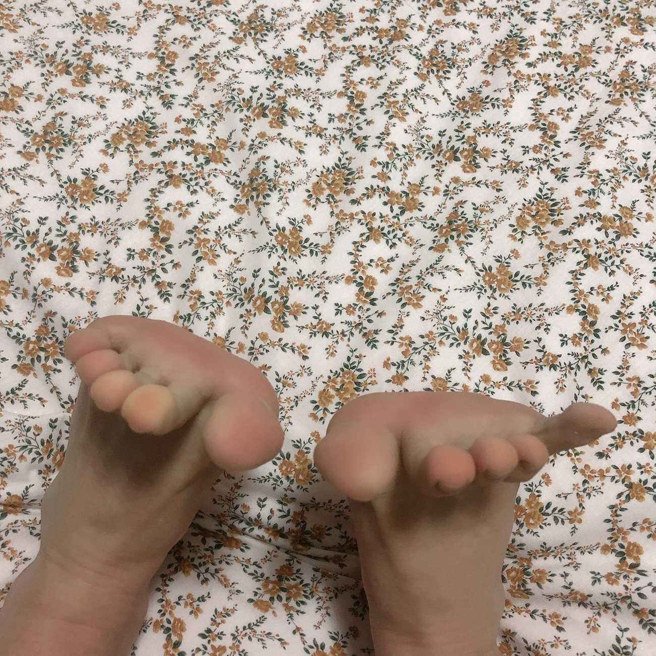 图片[21]-[誉铭传媒]袜足摄影 2021年《06月份微信公众号付费福利》[76P] – 速更版-美库