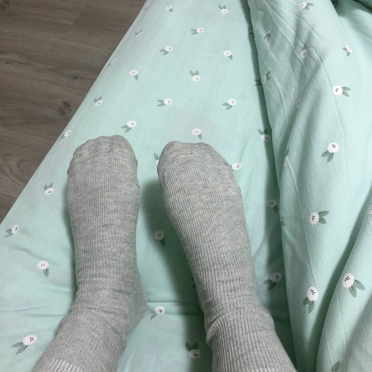 图片[31]-[誉铭传媒]袜足摄影 2021年《06月份微信公众号付费福利》[76P] – 速更版-美库