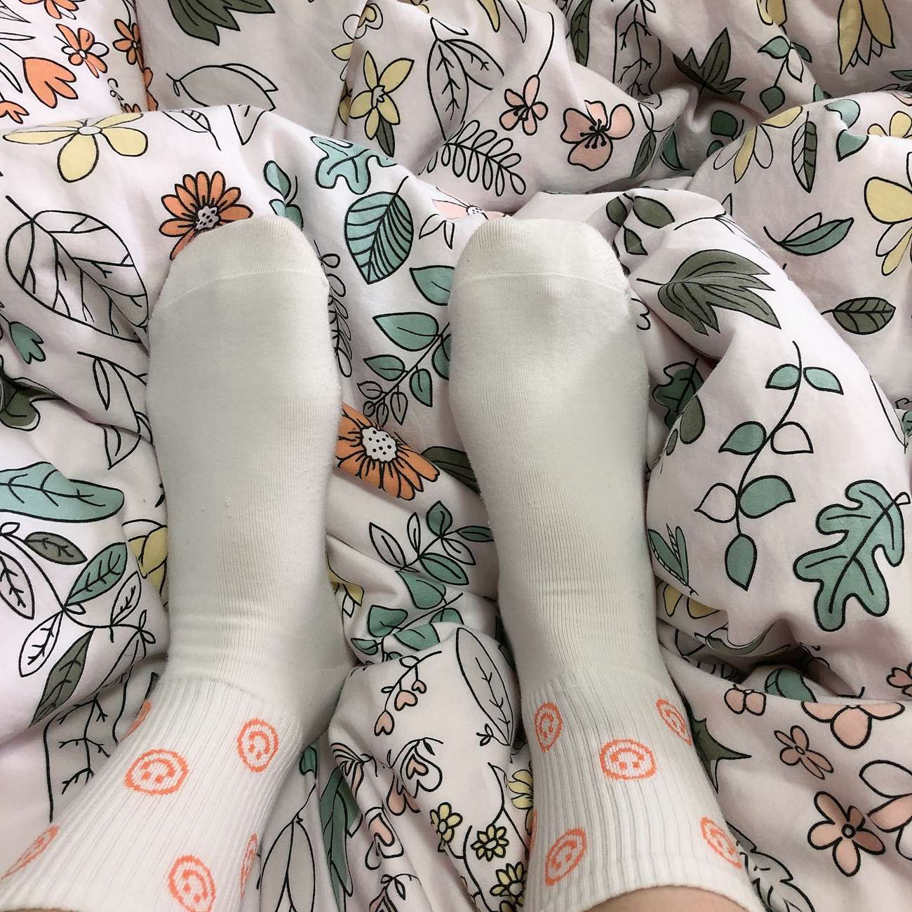 图片[42]-[誉铭传媒]袜足摄影 2021年《06月份微信公众号付费福利》[76P] – 速更版-美库