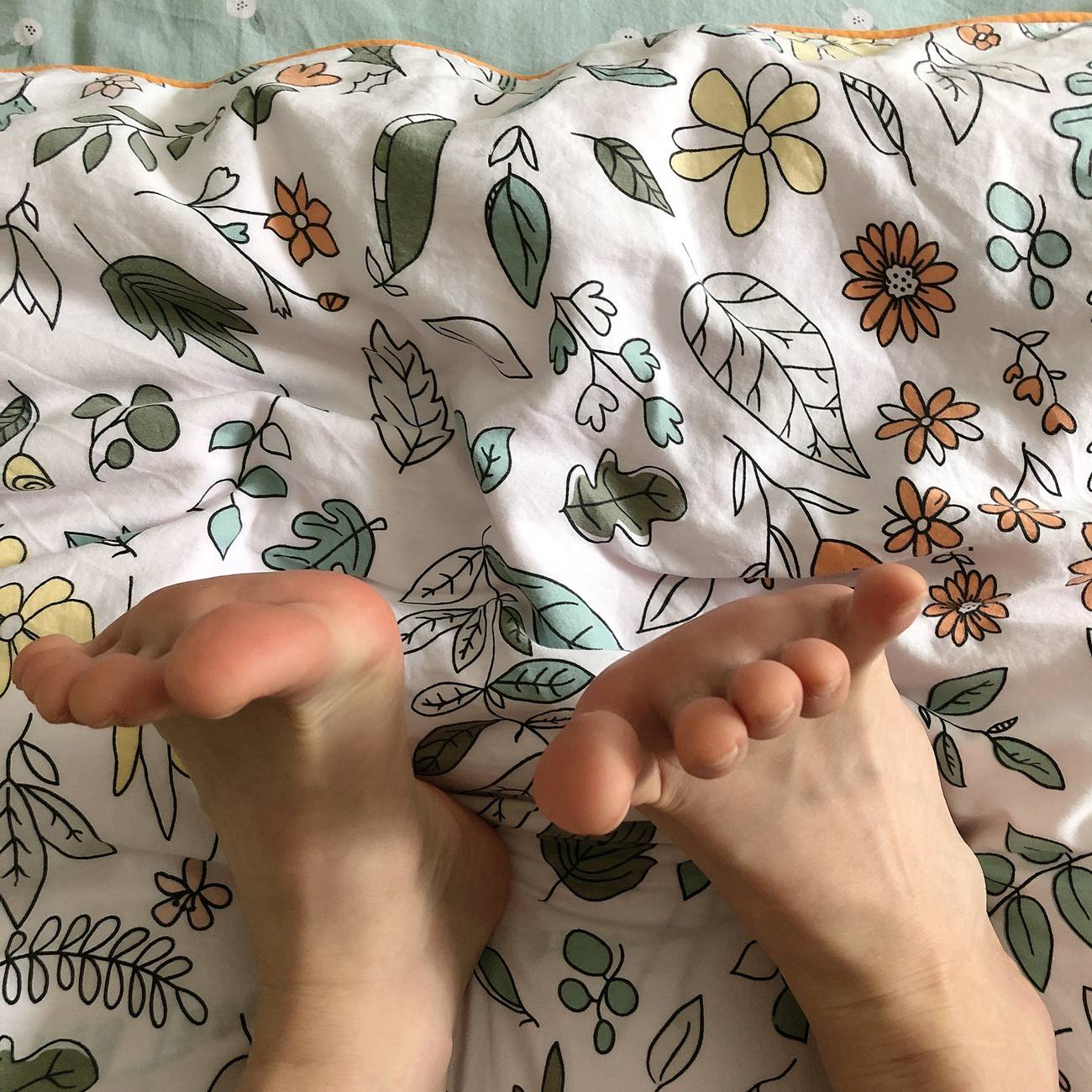 图片[56]-[誉铭传媒]袜足摄影 2021年《06月份微信公众号付费福利》[76P] – 速更版-美库